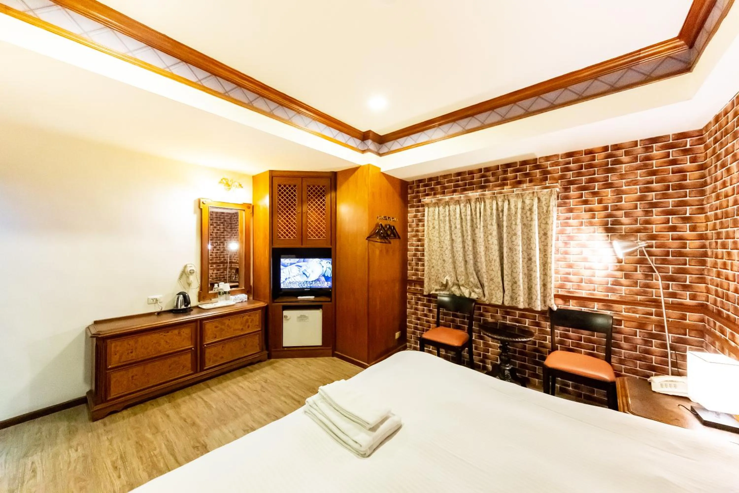 Photo of the whole room, Bed in I HI Sanduo Travel Hotel