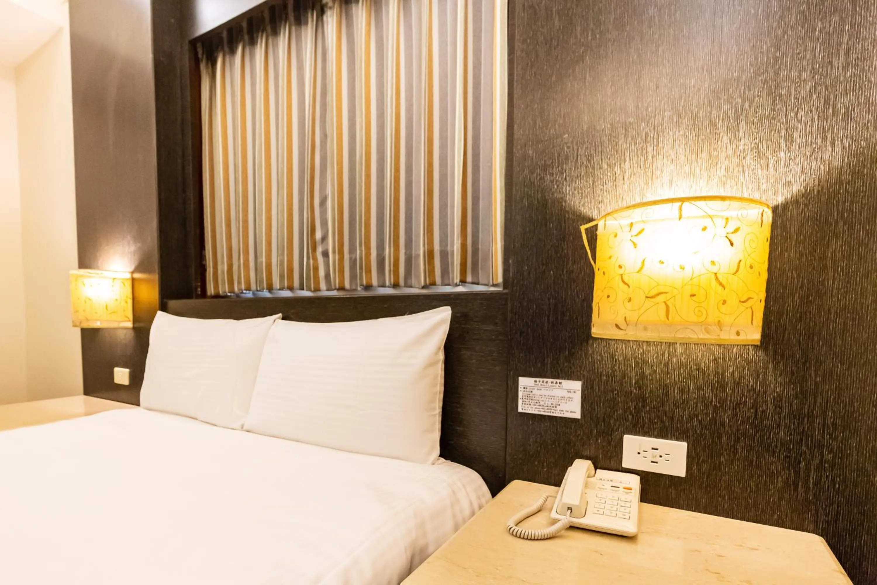 Bedroom, Bed in I HI Sanduo Travel Hotel