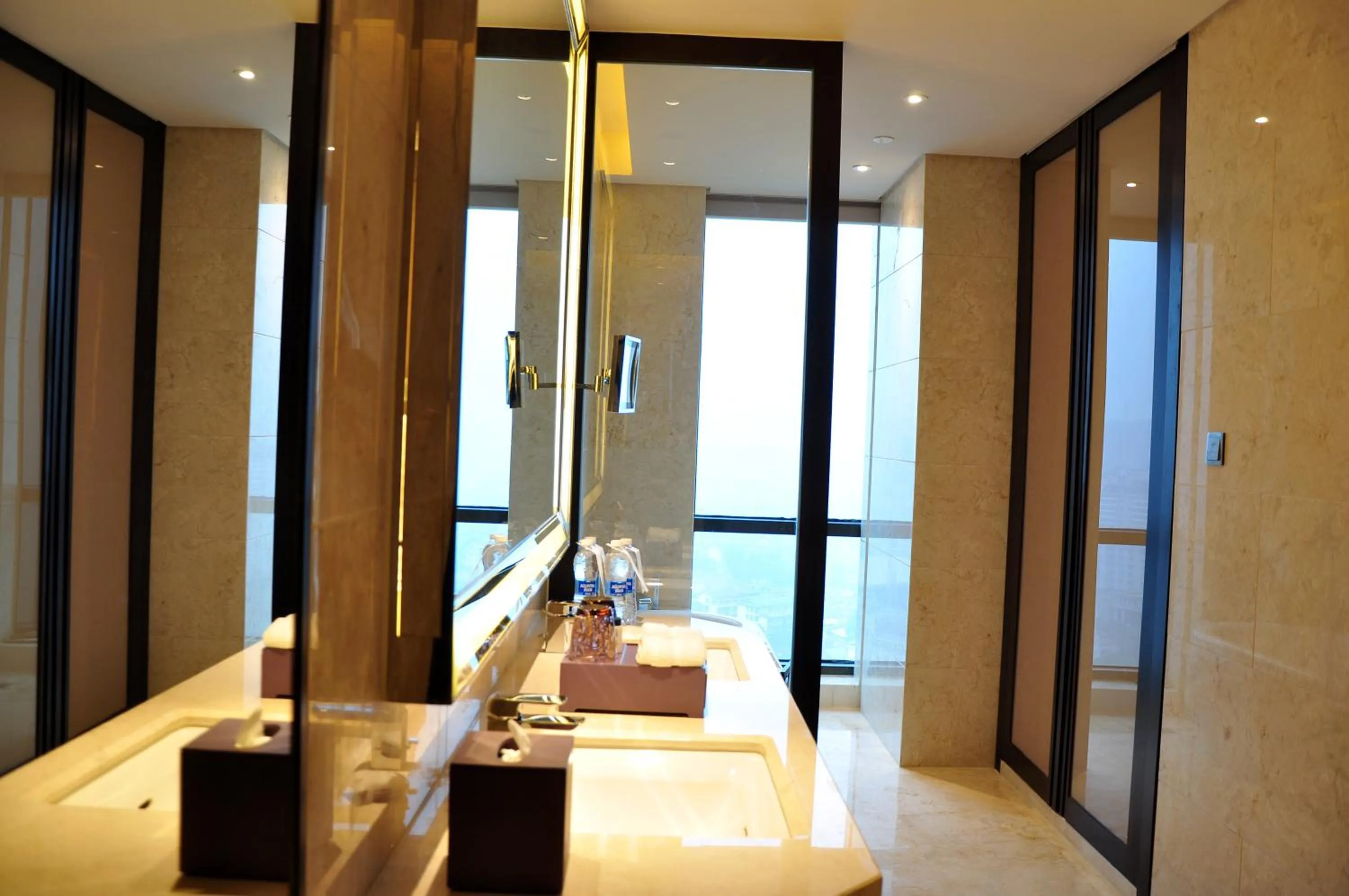 hair dresser in Sheraton Changde Wuling Hotel