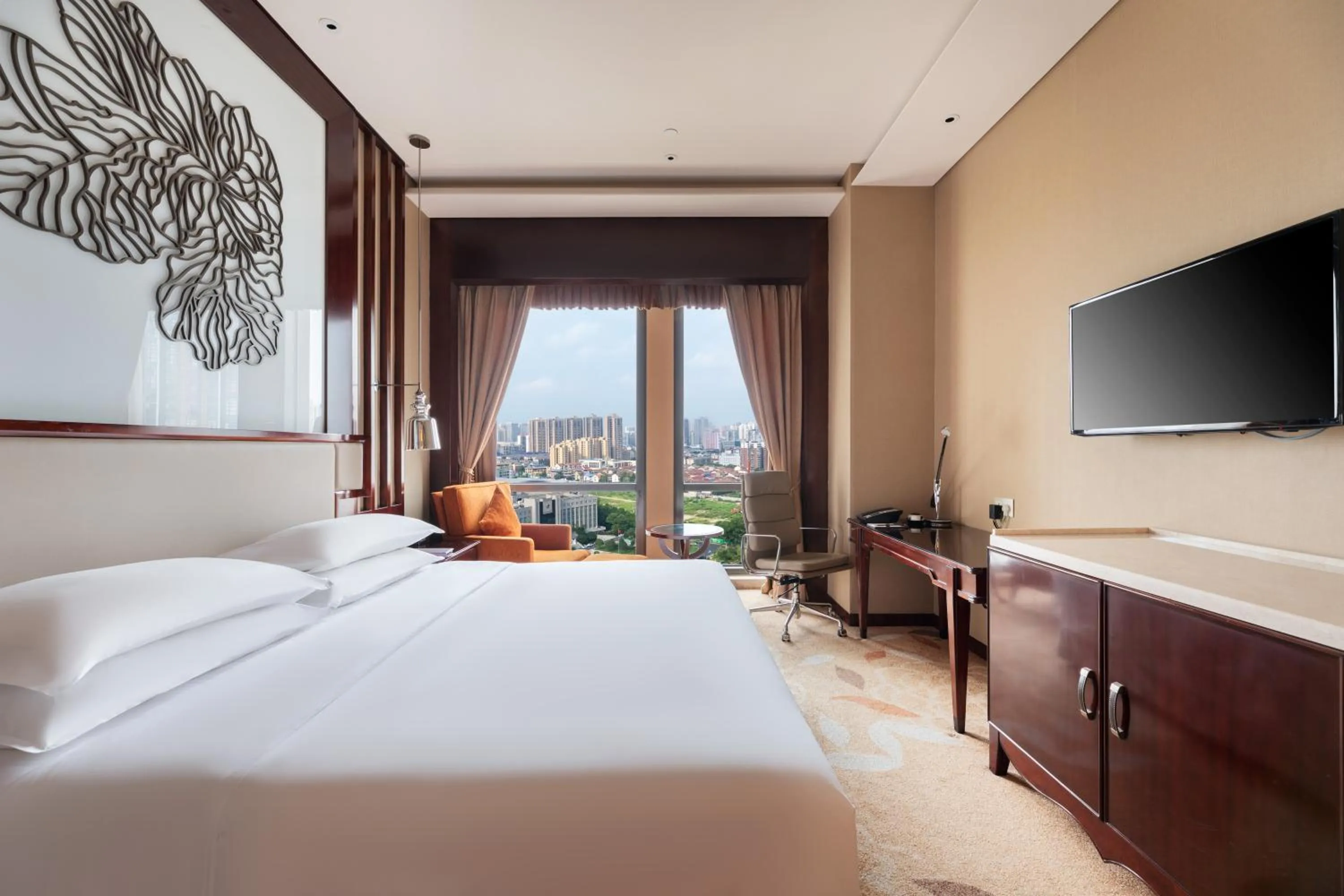 Bedroom, Bed in Sheraton Changde Wuling Hotel