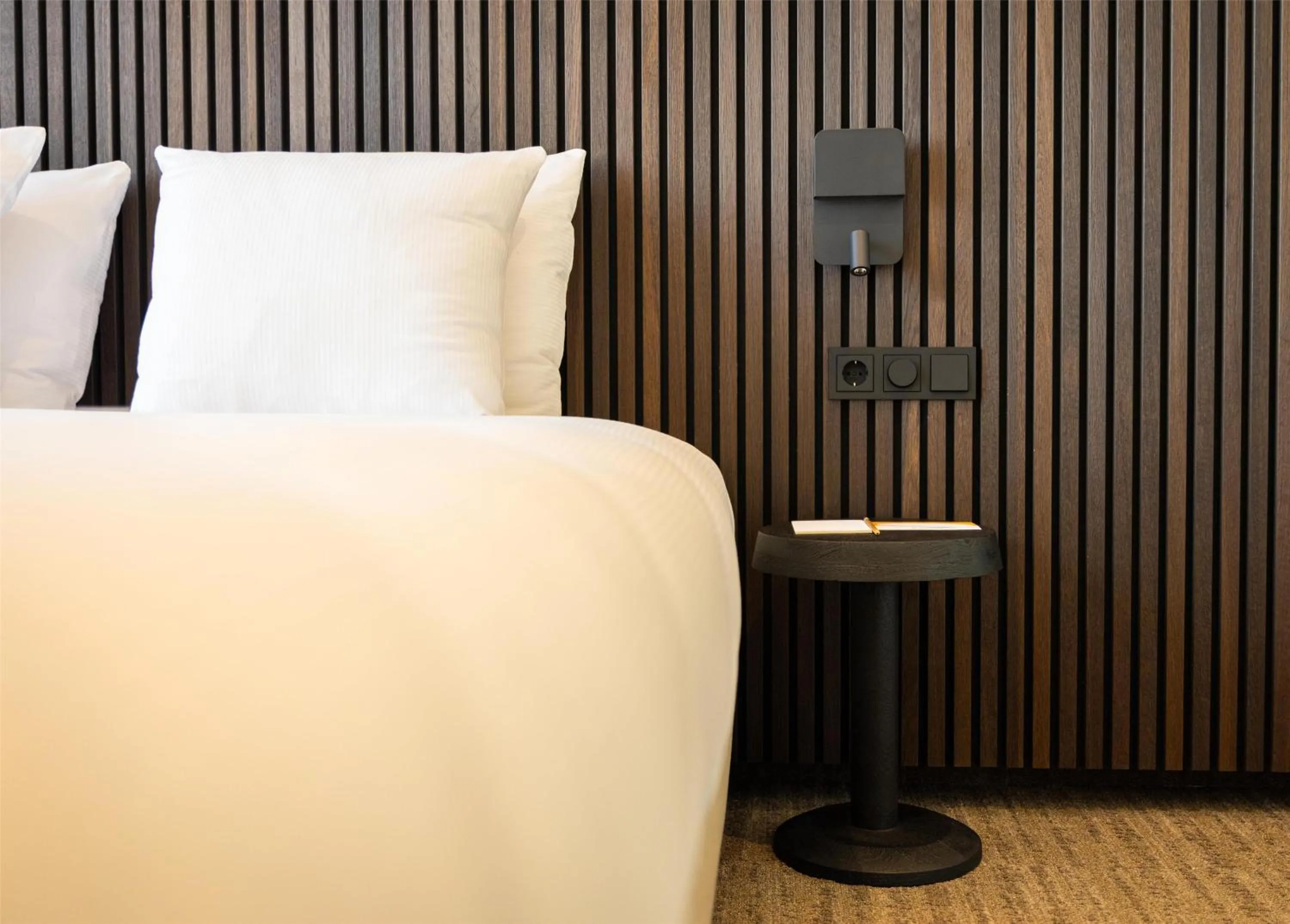 Bedroom, Bed in Flonk Hotel Groningen Centre, BW Signature Collection