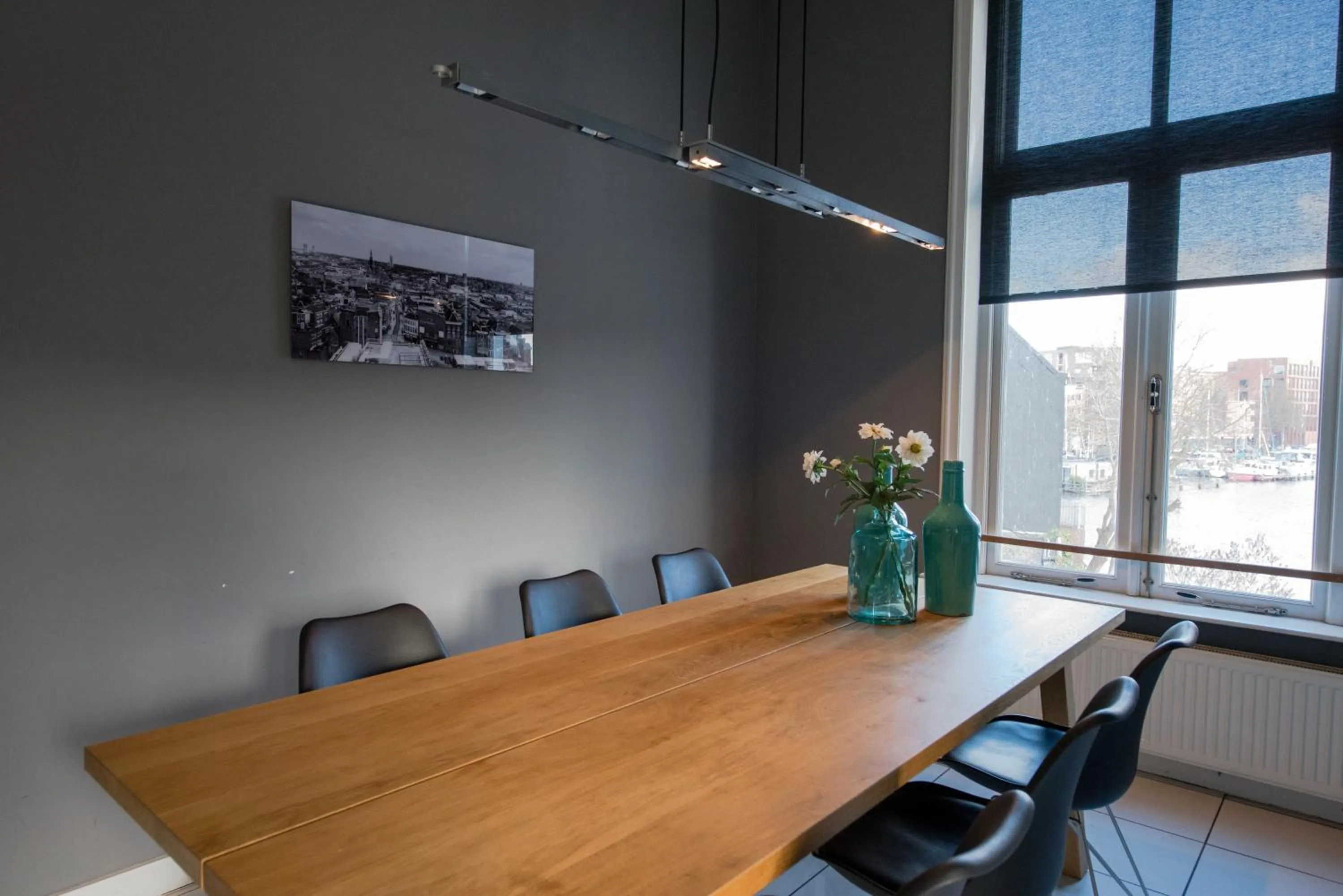 Seating area in Flonk Hotel Groningen Centre, BW Signature Collection