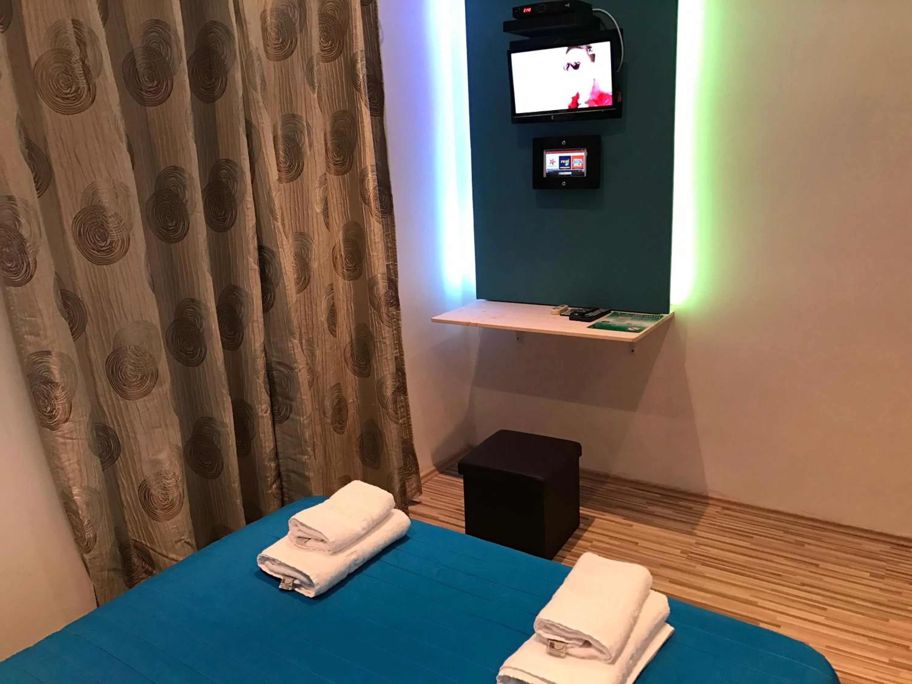 TV and multimedia, Bed in Atlantis Hotel