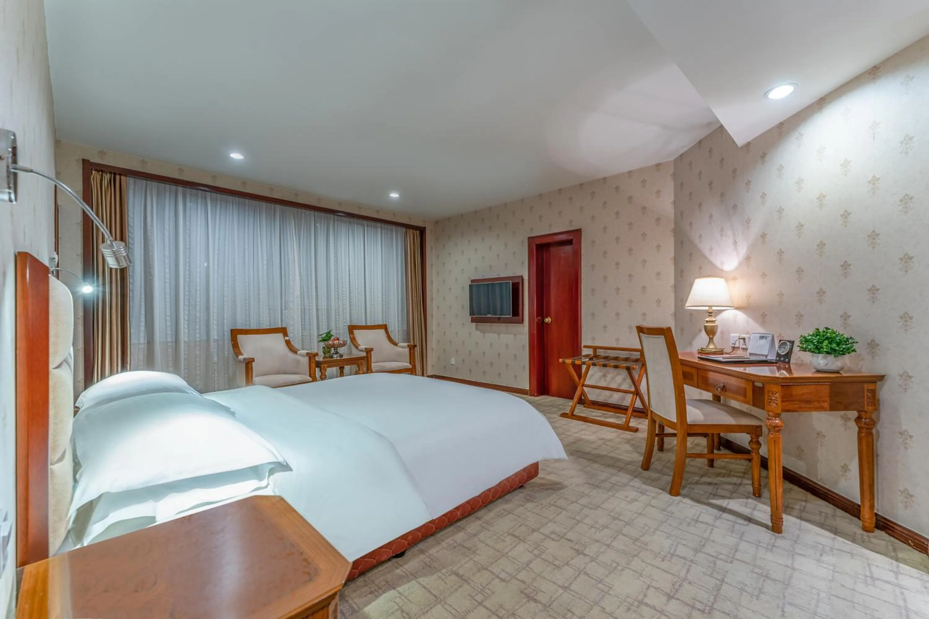 Photo of the whole room, Bed in Baoding Zhong Yin Hotel