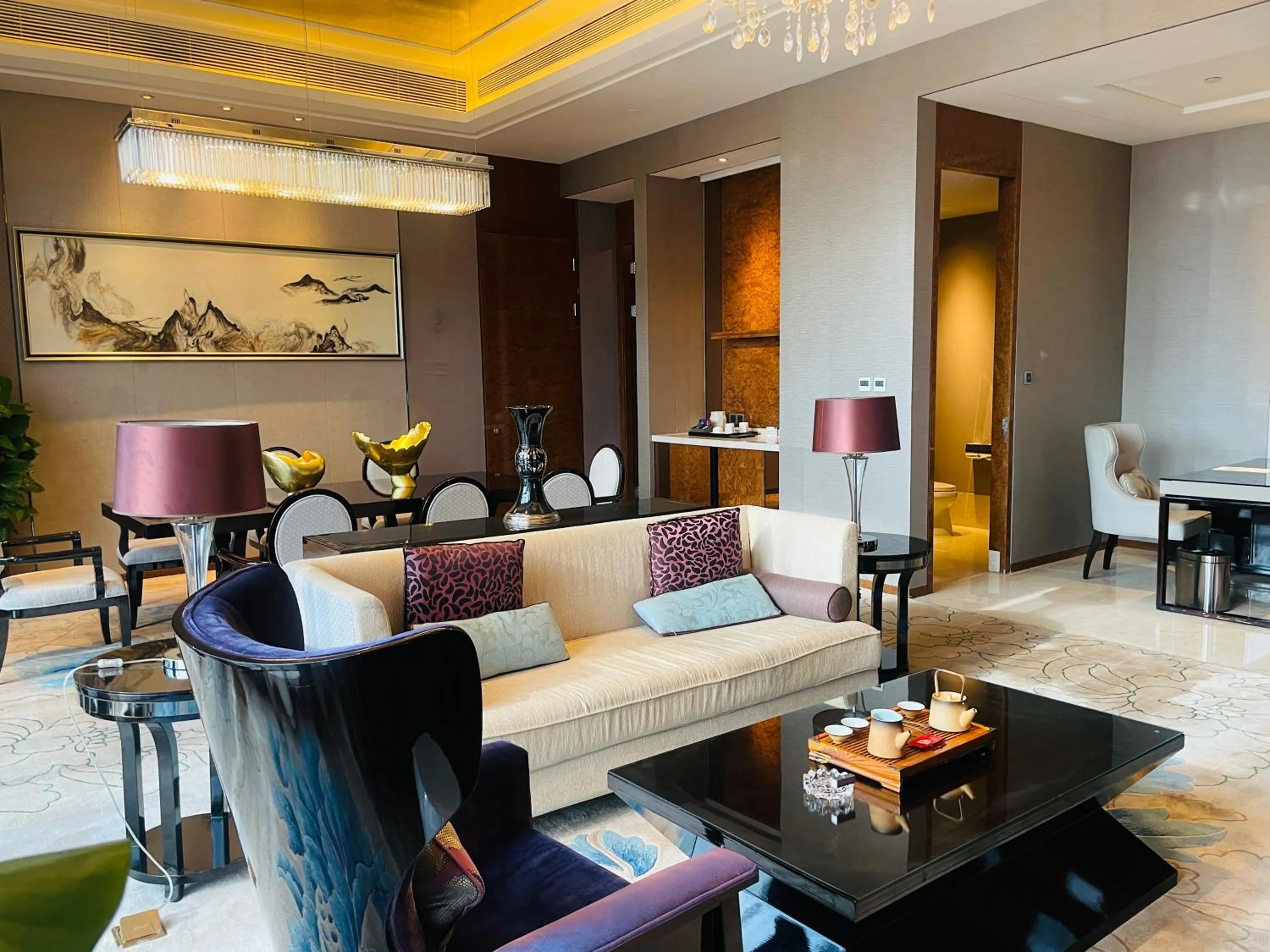 Living room in Maanshan Wanda Realm Hotel