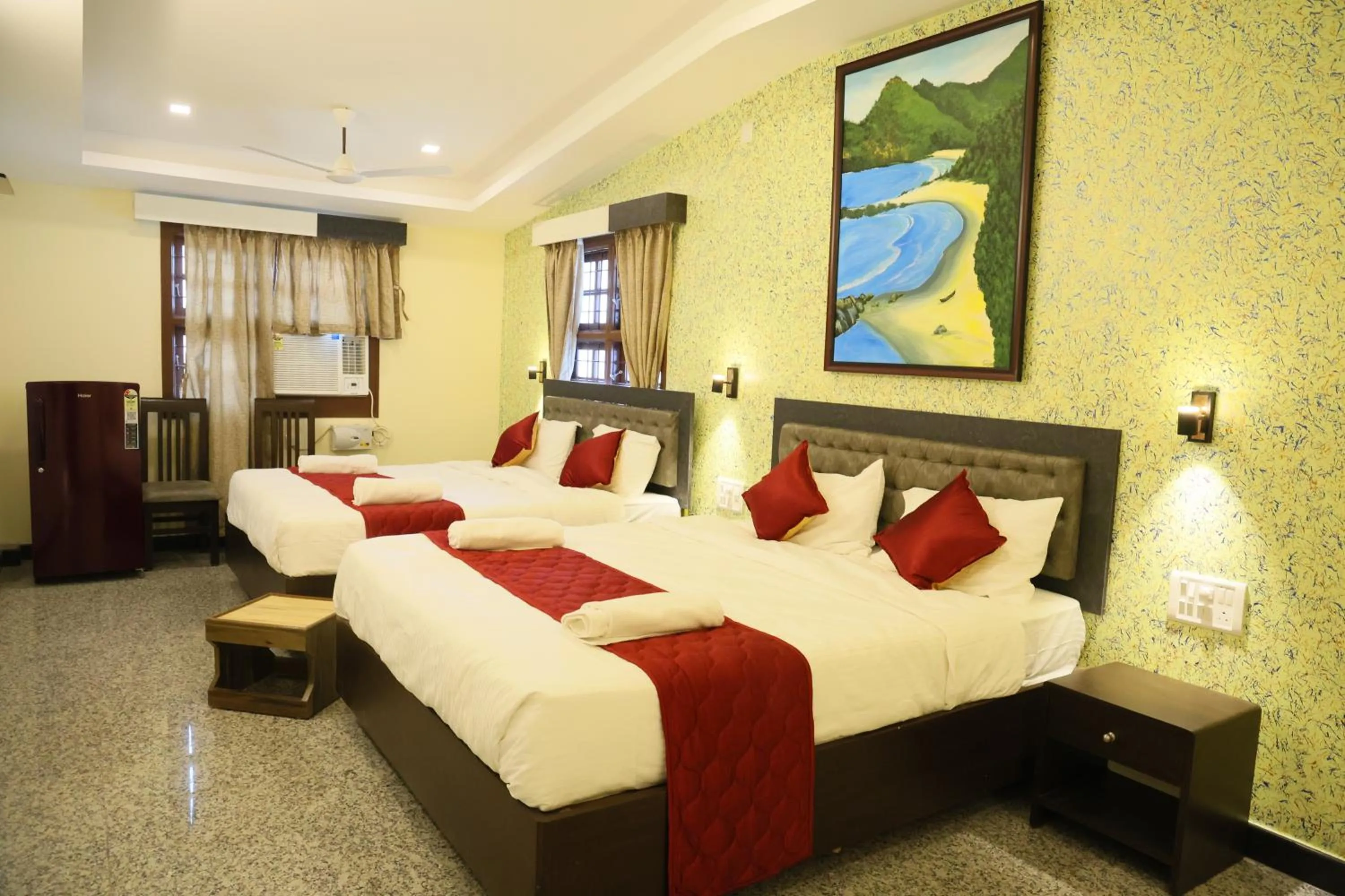 Bed in Hotel Ashlesh Manipal