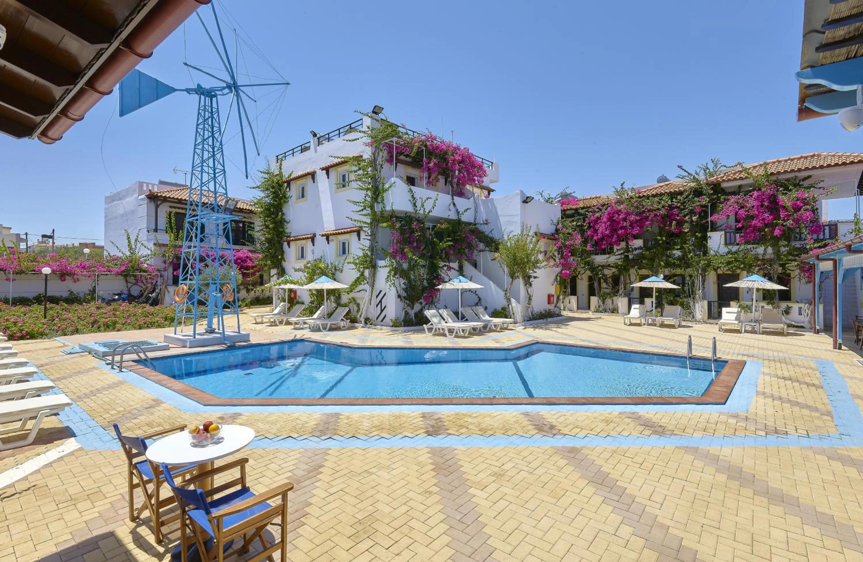 Swimming pool in Paul Marie