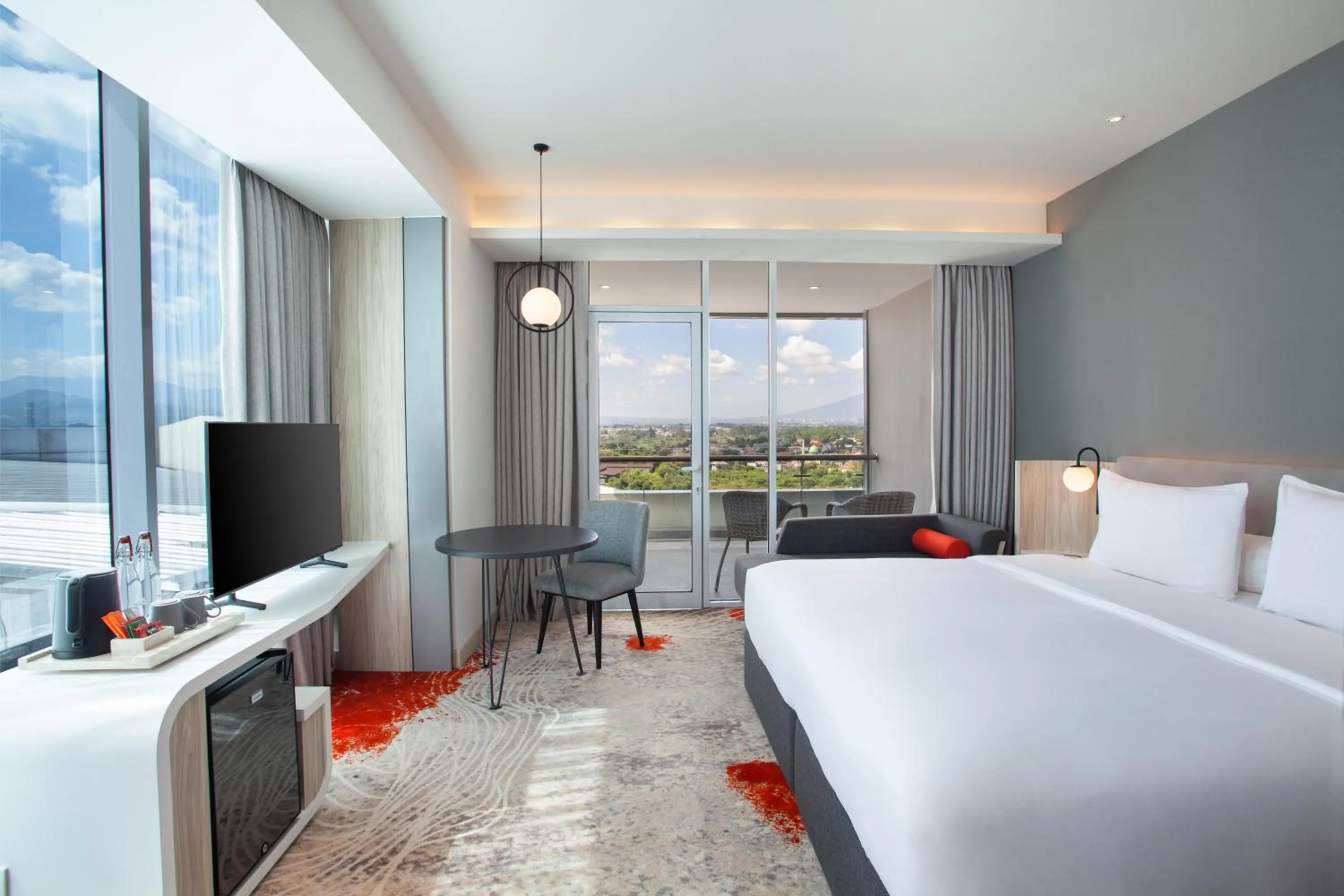 Balcony/Terrace, Bed in HARRIS Hotel & Convention Cibinong City Mall Bogor