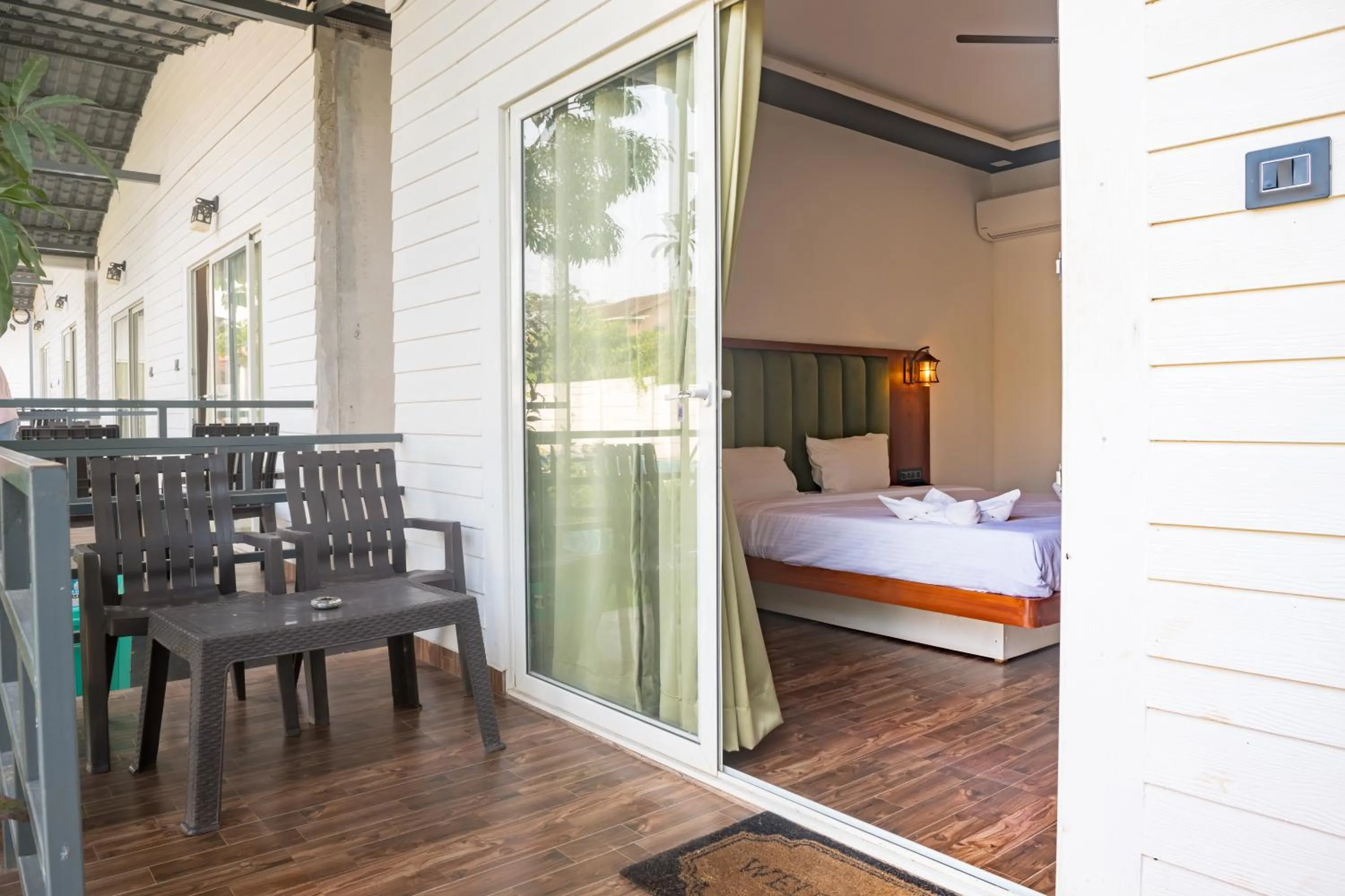 Balcony/Terrace, Bed in Rashiva Resort