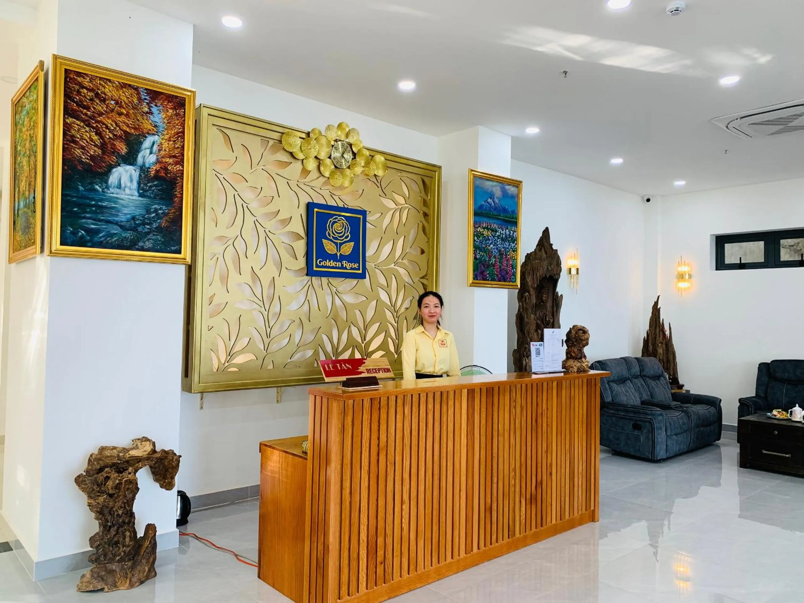 Lobby or reception in Golden Rose Hotel Con Dao