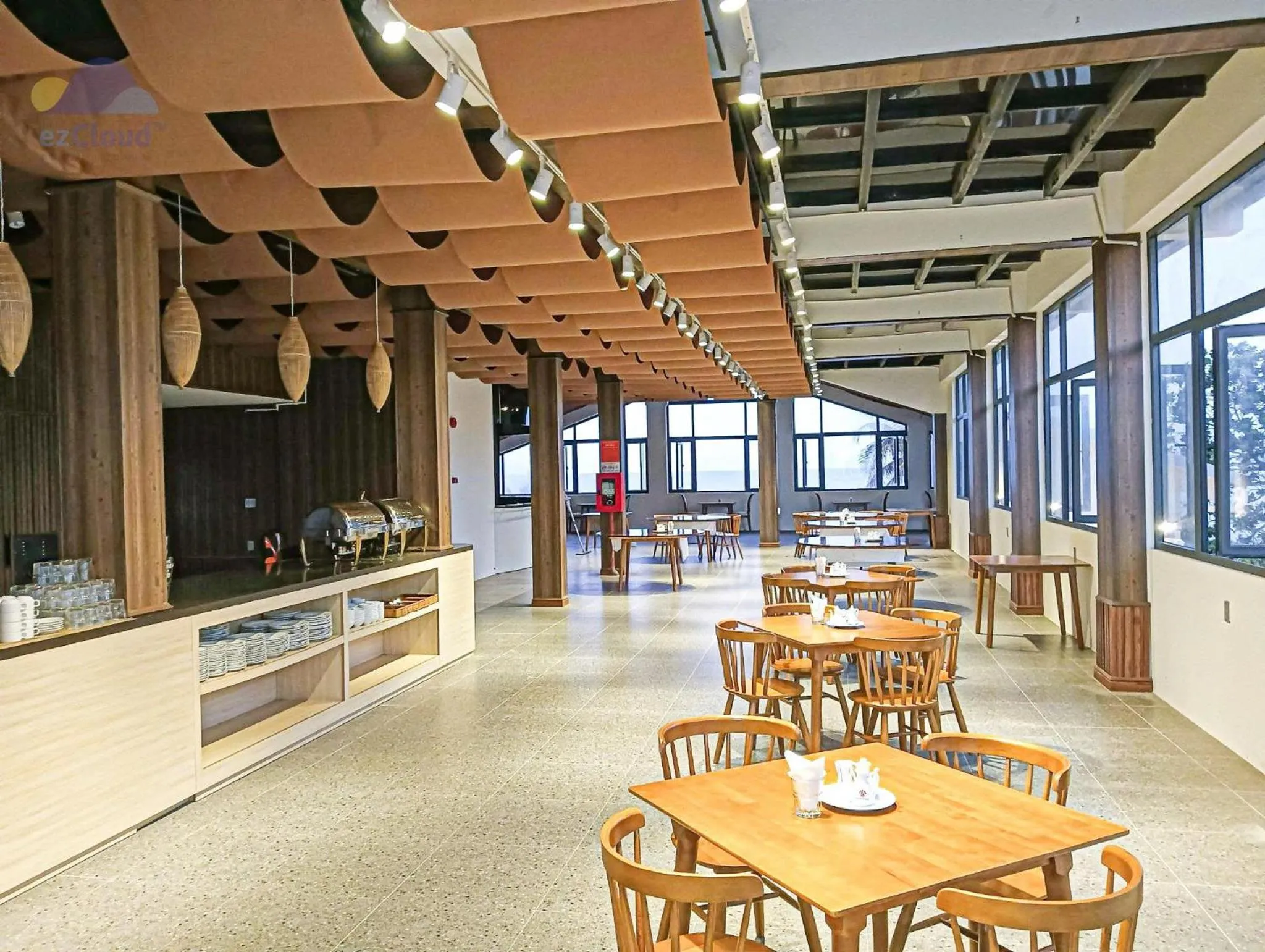 Restaurant/places to eat in Golden Rose Hotel Con Dao