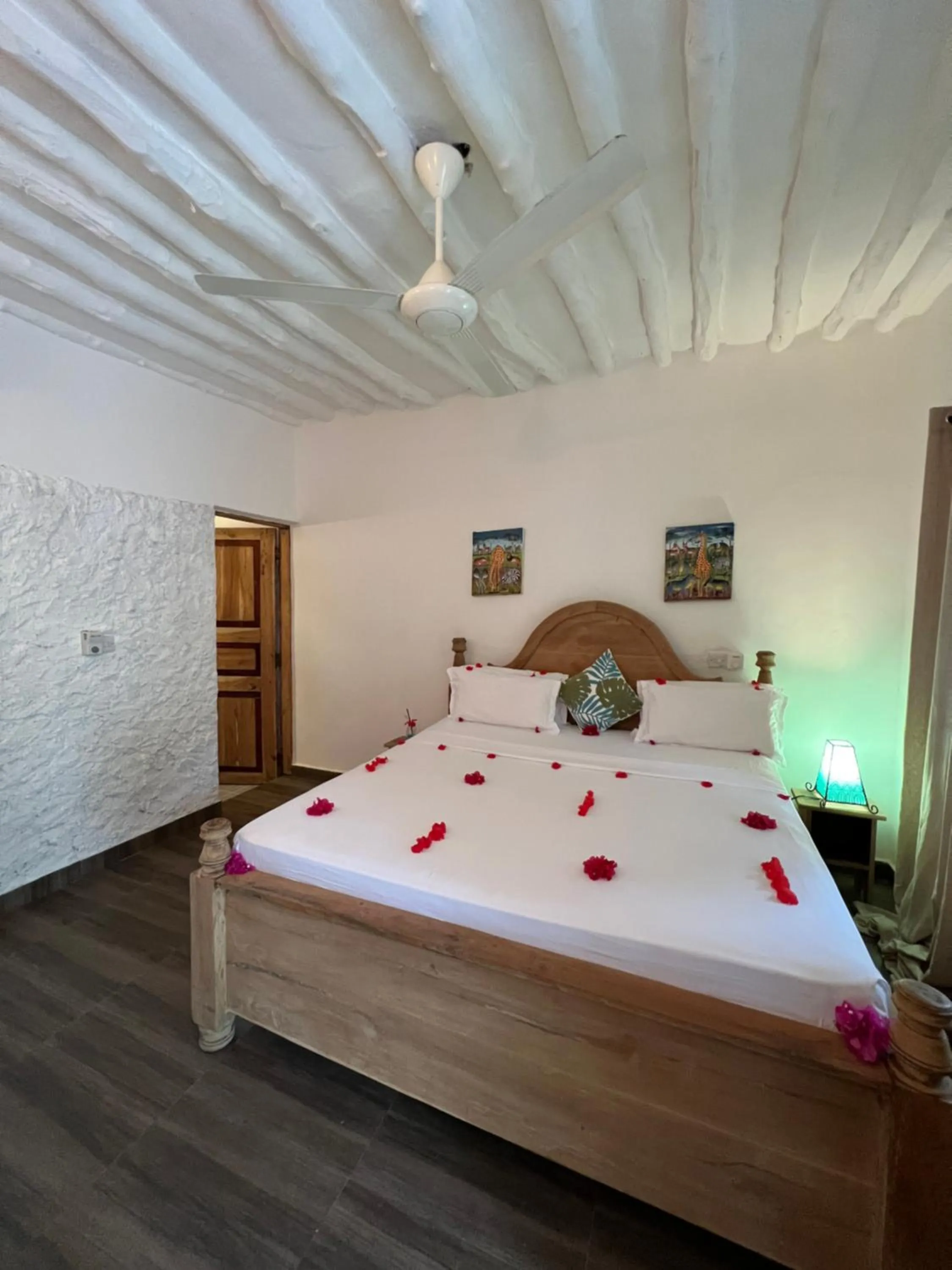 Photo of the whole room, Bed in Bahati Villa