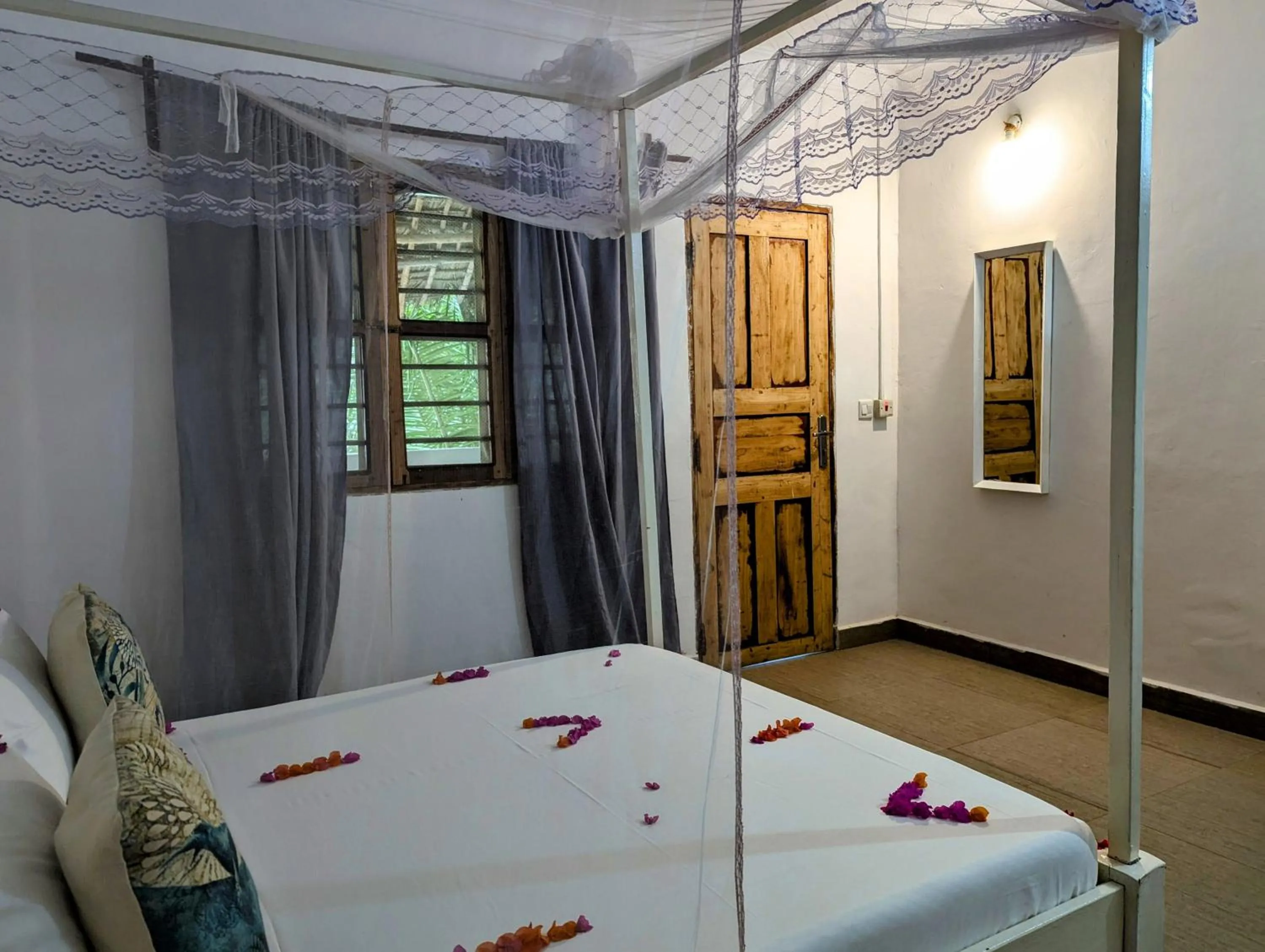 Bedroom, Bed in Bahati Villa