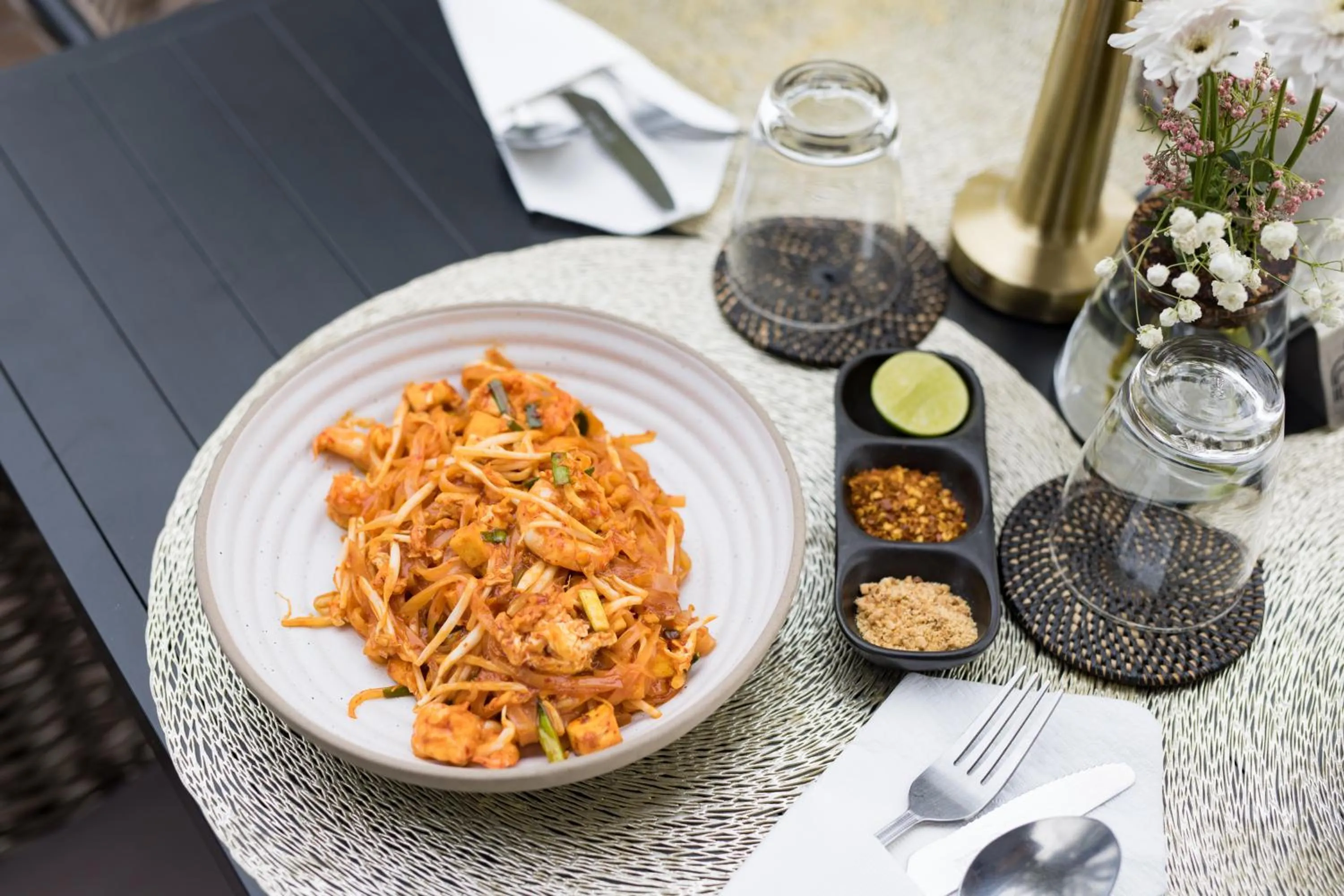 Restaurant/places to eat in Elite Atoll Serviced Apartments Phuket