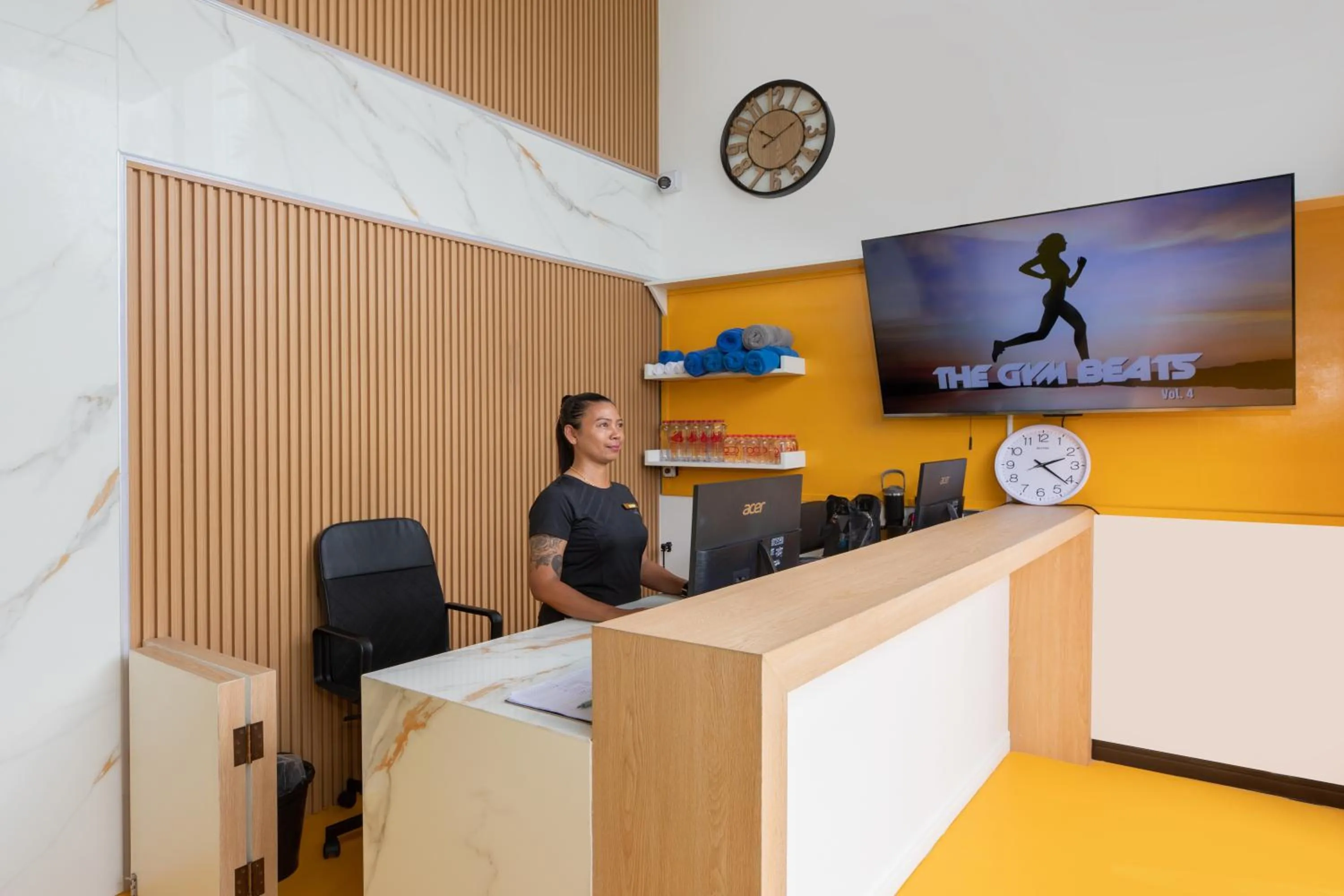 Staff in Elite Atoll Serviced Apartments Phuket