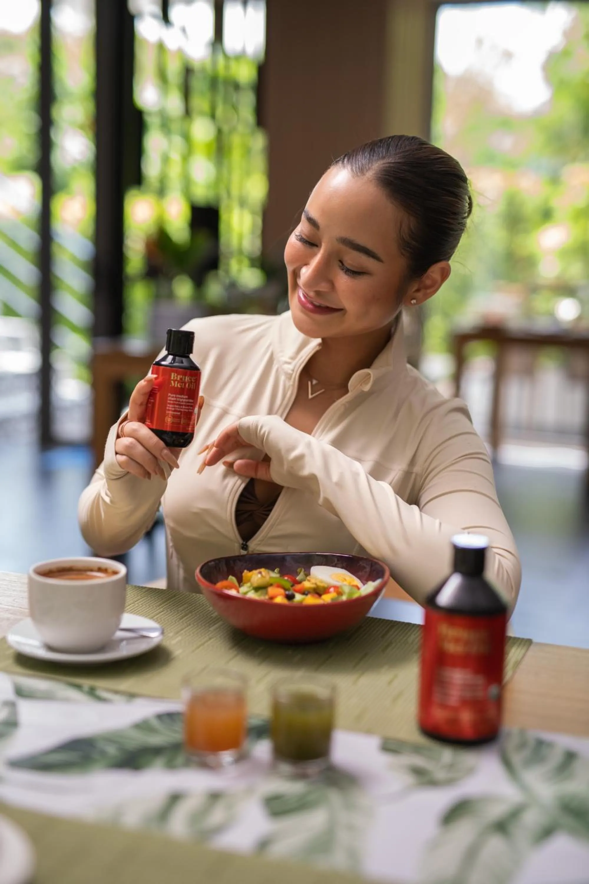 People in Elite Atoll Serviced Apartments Phuket