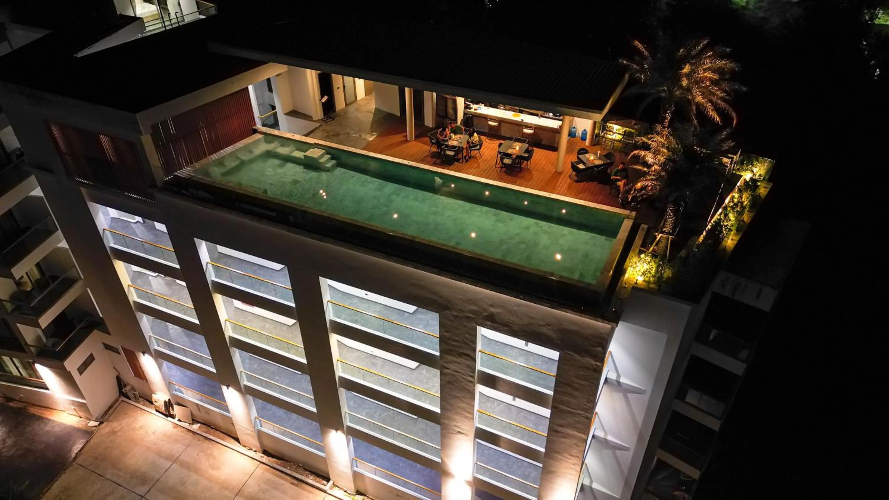 Property building in Elite Atoll Serviced Apartments Phuket