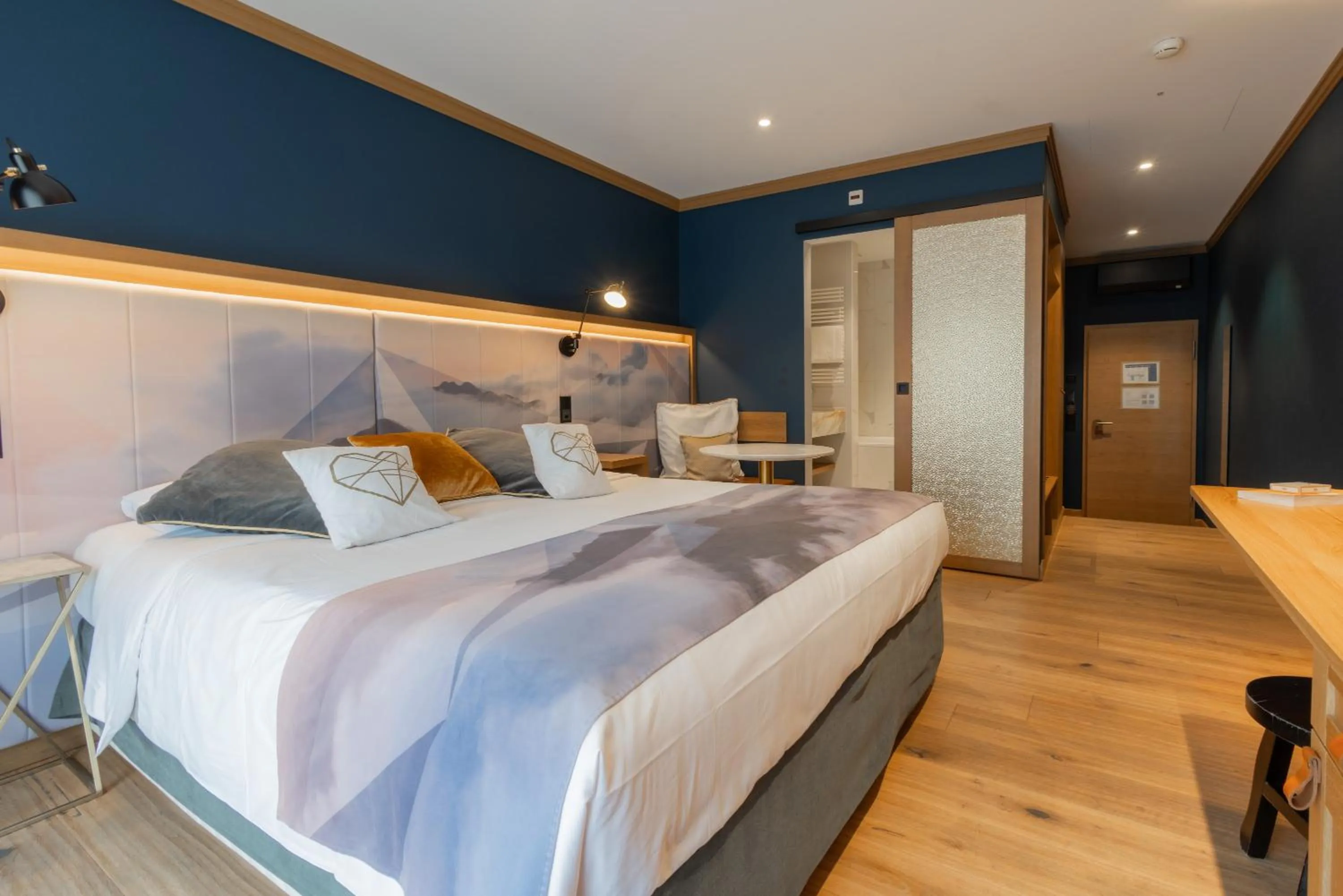 Bed in Boutique Hotel Glacier