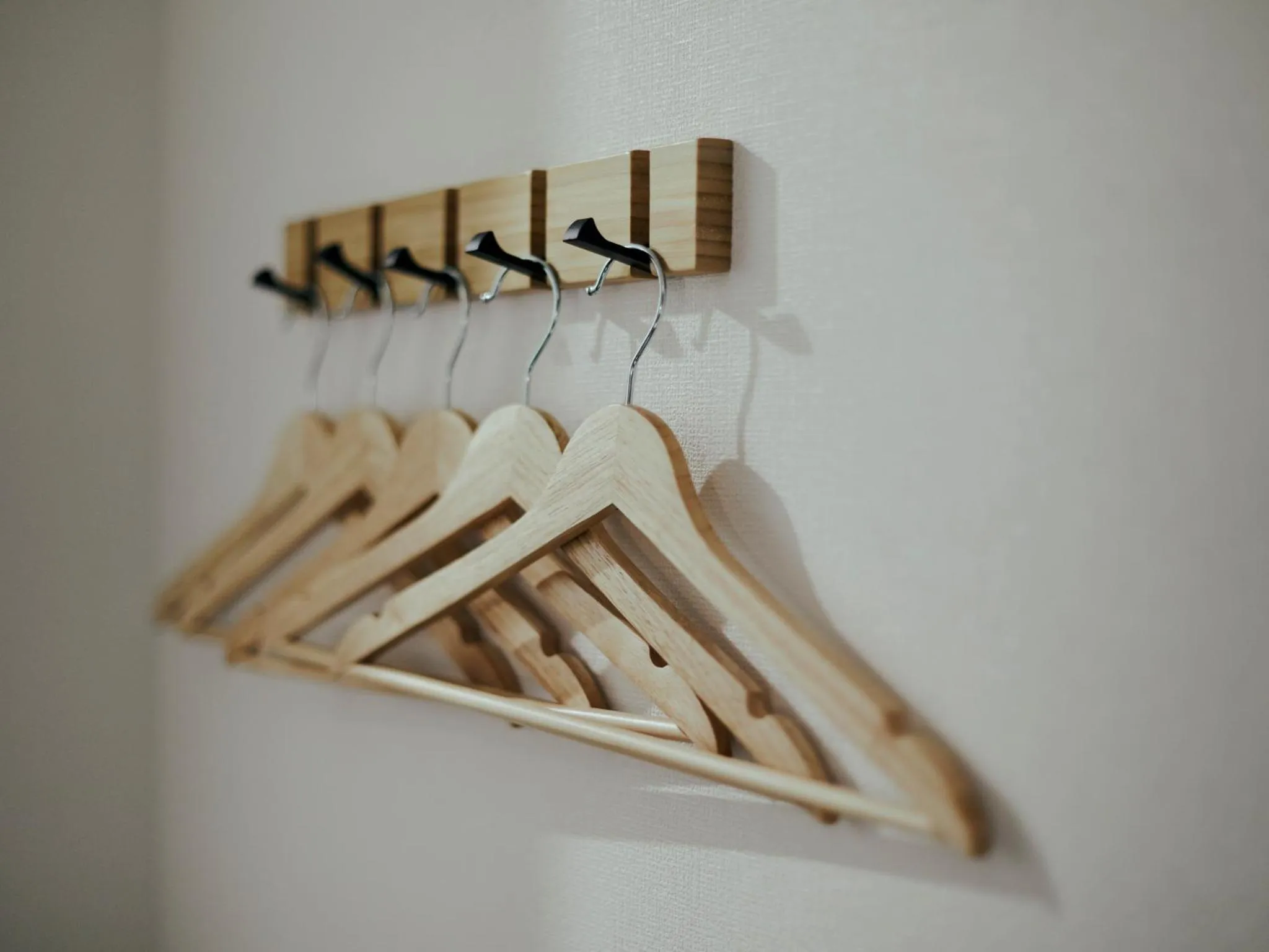 wardrobe in R Hotel Kansai Airport