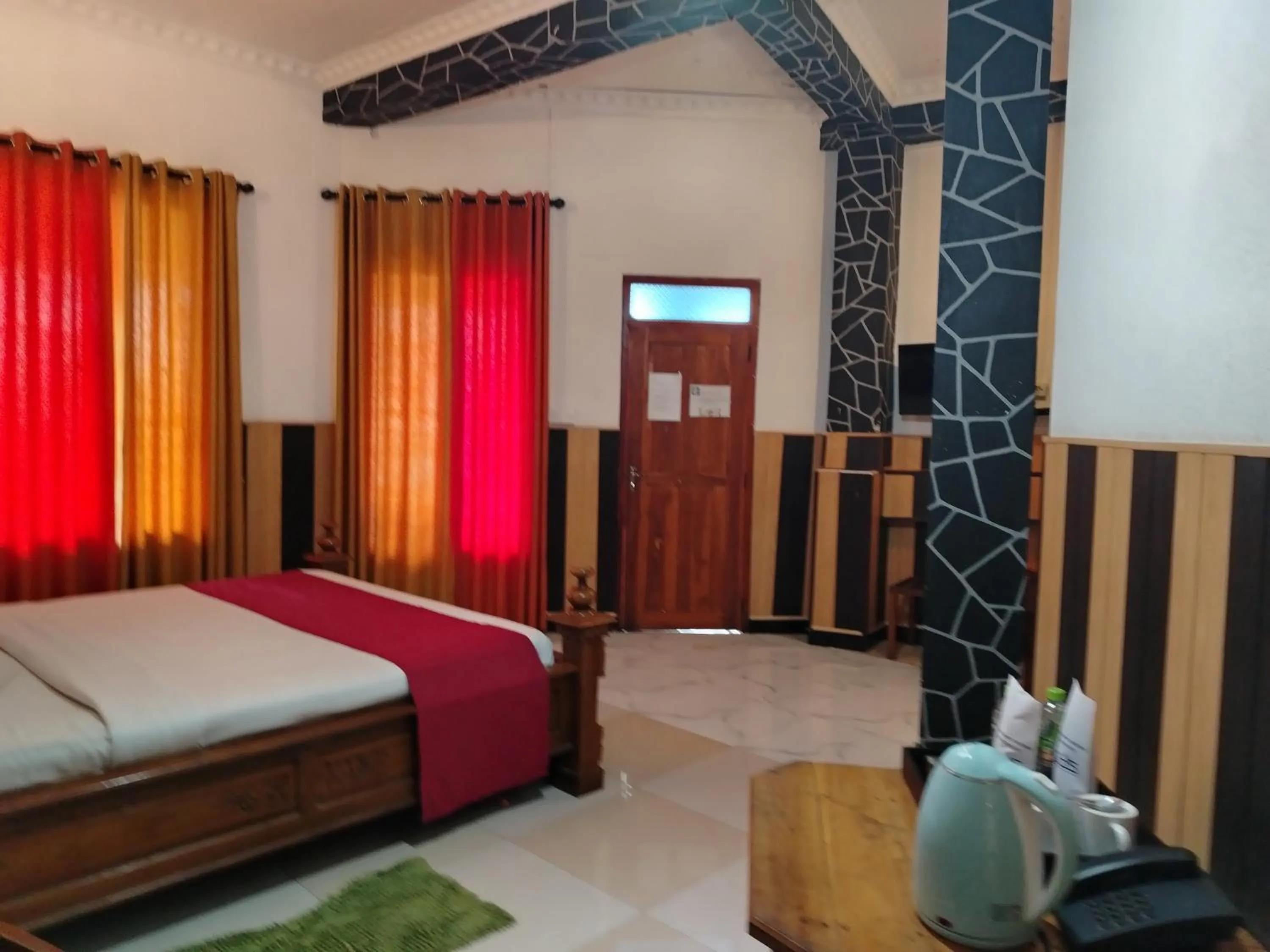 Photo of the whole room, Bed in Ella Mount Heaven