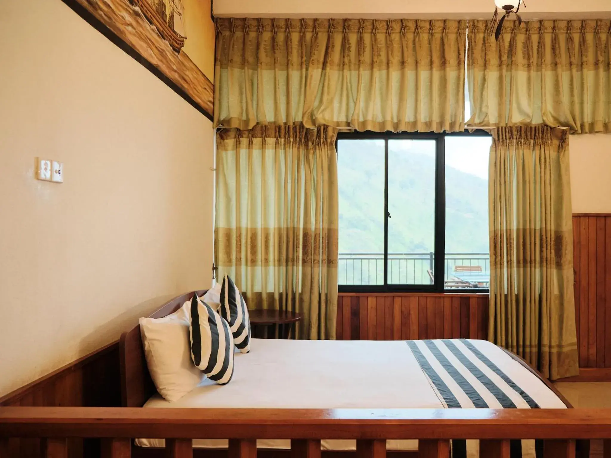 Deluxe Double or Twin Room - single occupancy in Ella Mount Heaven Deluxe Double or Twin Room - single occupancy in Ella Mount Heaven