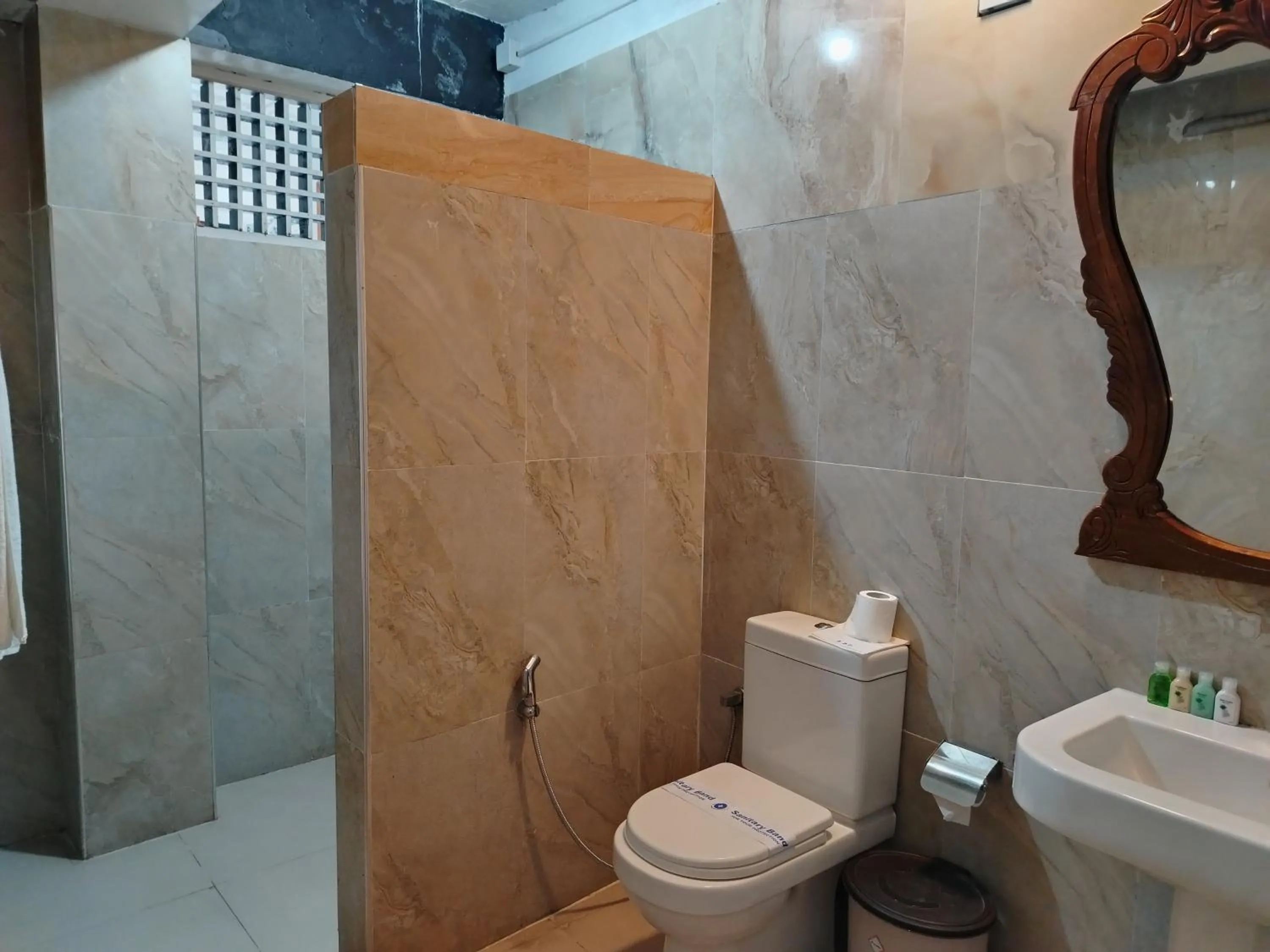 Bathroom in Ella Mount Heaven