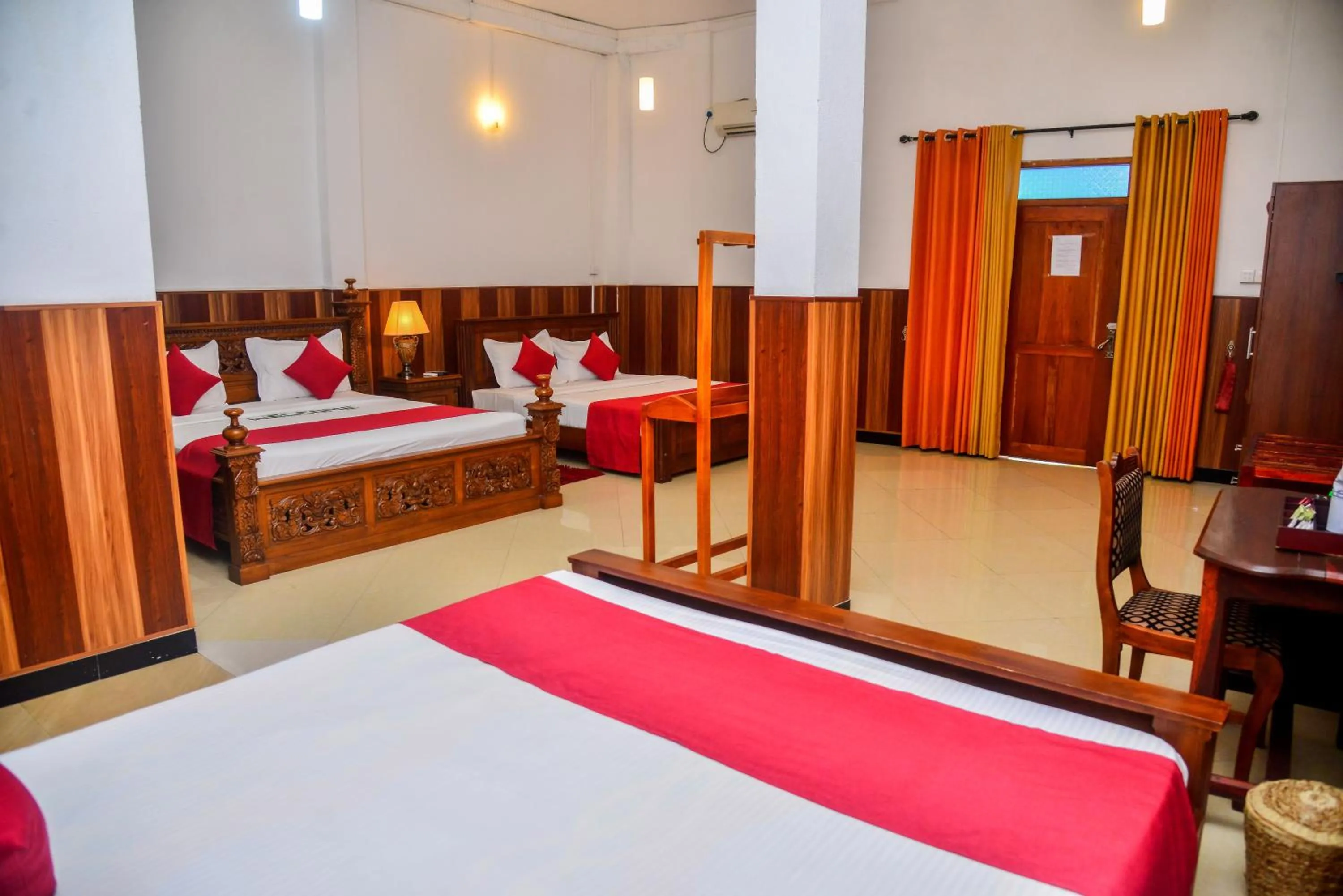 Photo of the whole room, Bed in Ella Mount Heaven