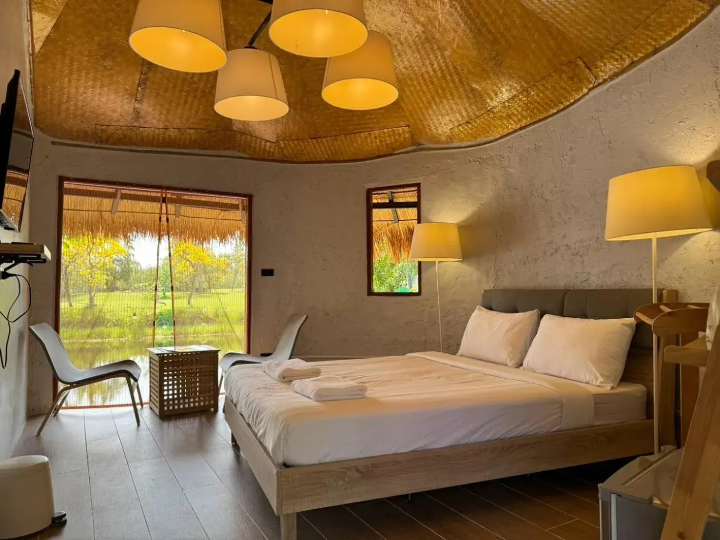 Deluxe Double Room with Lake View in Khao Yai Lake Hill Resort เขาใหญ่เลค ฮิลล์ รีสอร์ท Deluxe Double Room with Lake View in Khao Yai Lake Hill Resort เขาใหญ่เลค ฮิลล์ รีสอร์ท