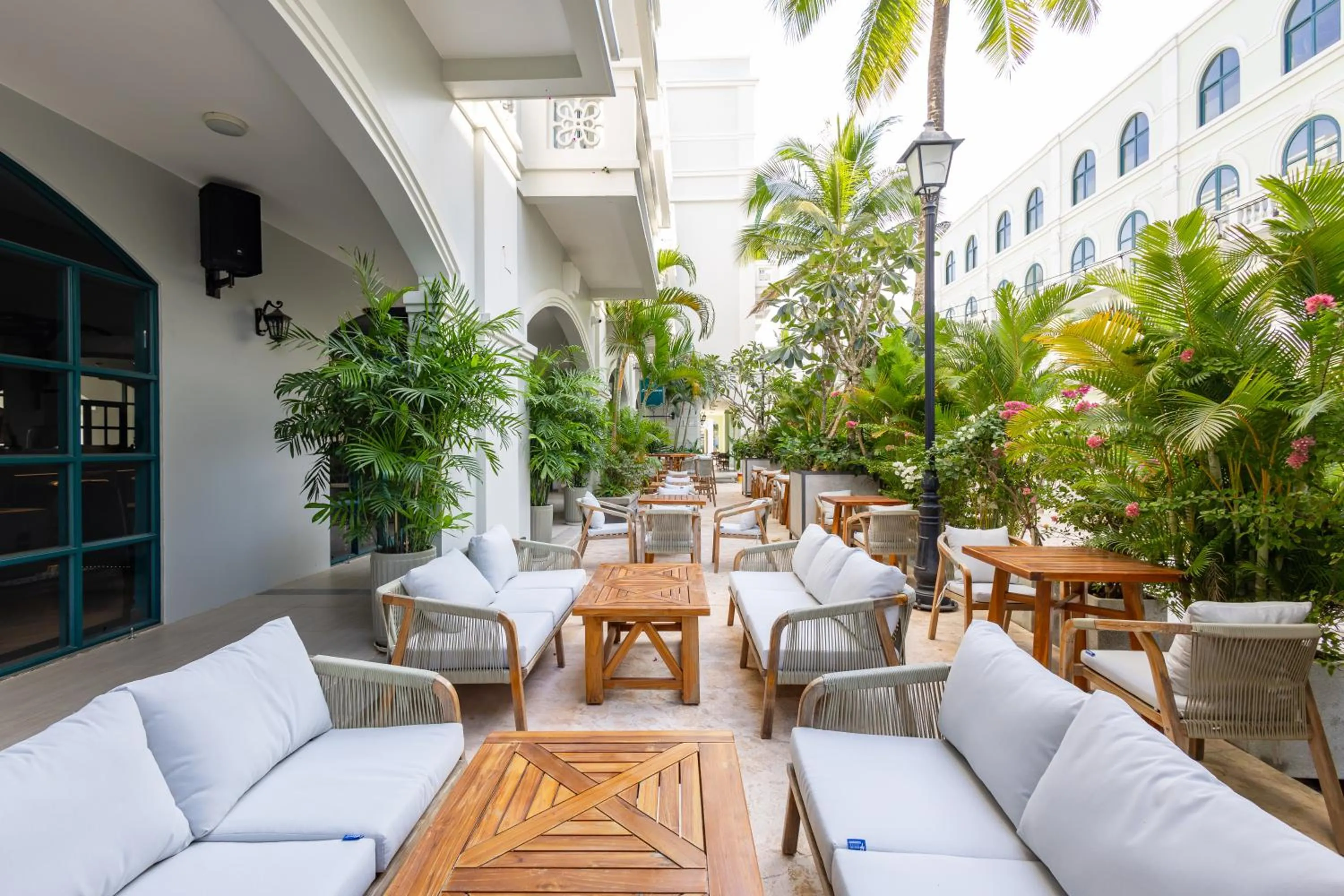 Restaurant/places to eat in Stella Marina Boutique Hotel