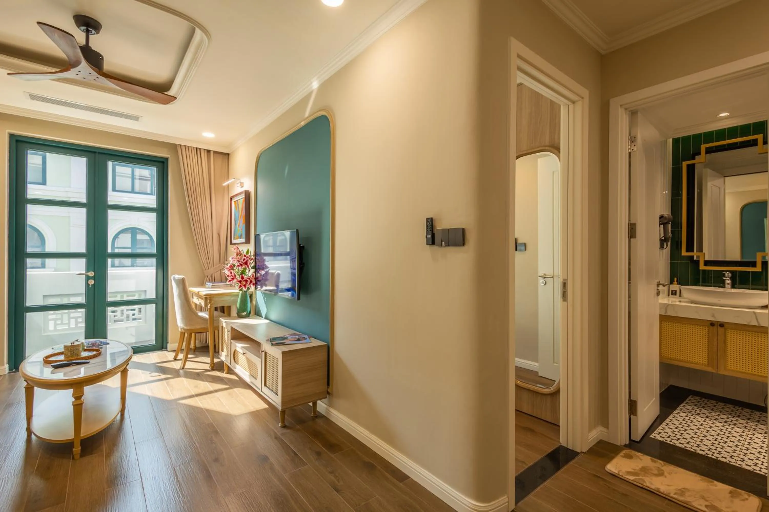 TV and multimedia in Stella Marina Boutique Hotel