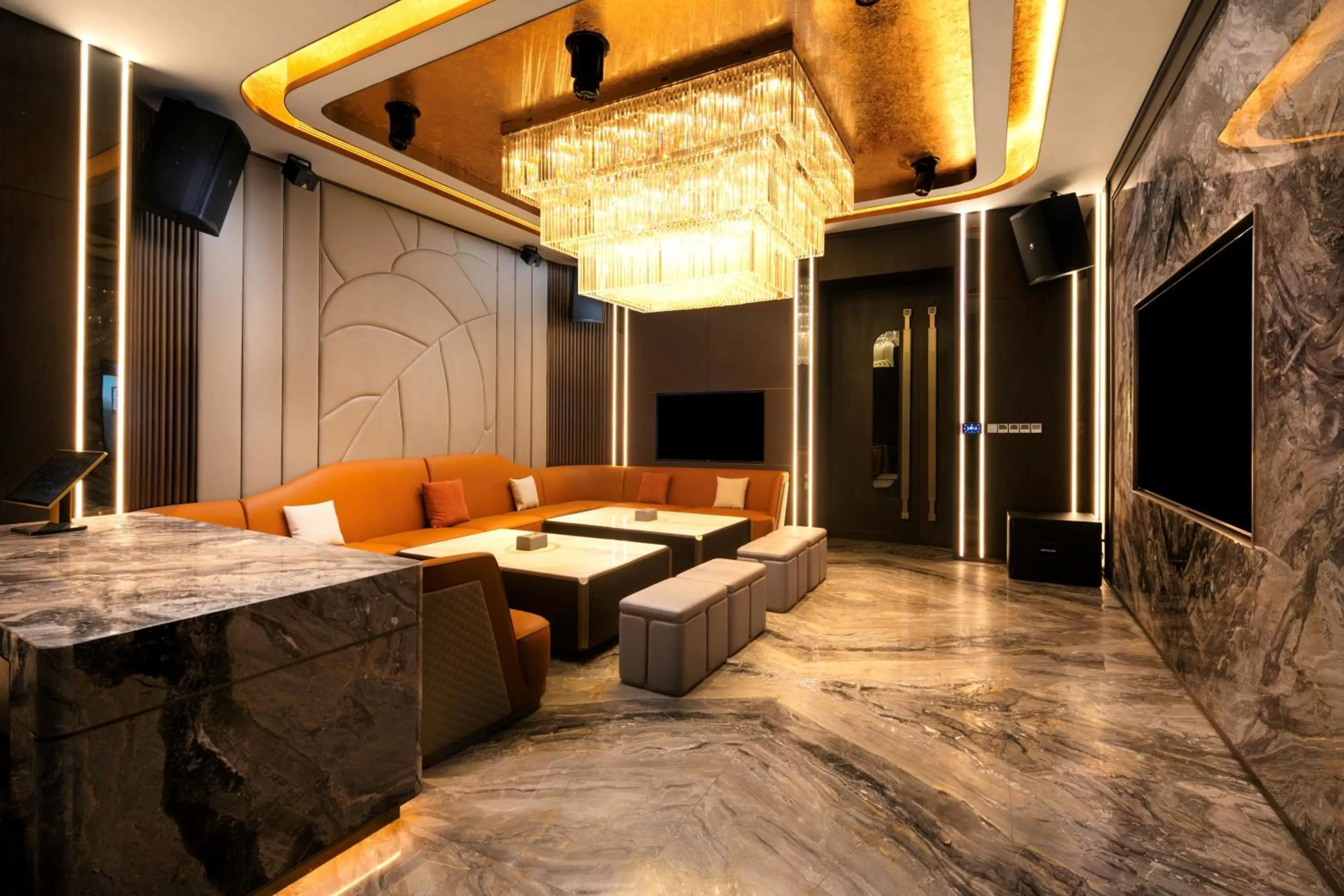 Karaoke in Latsavong Wanda Vista Vientiane