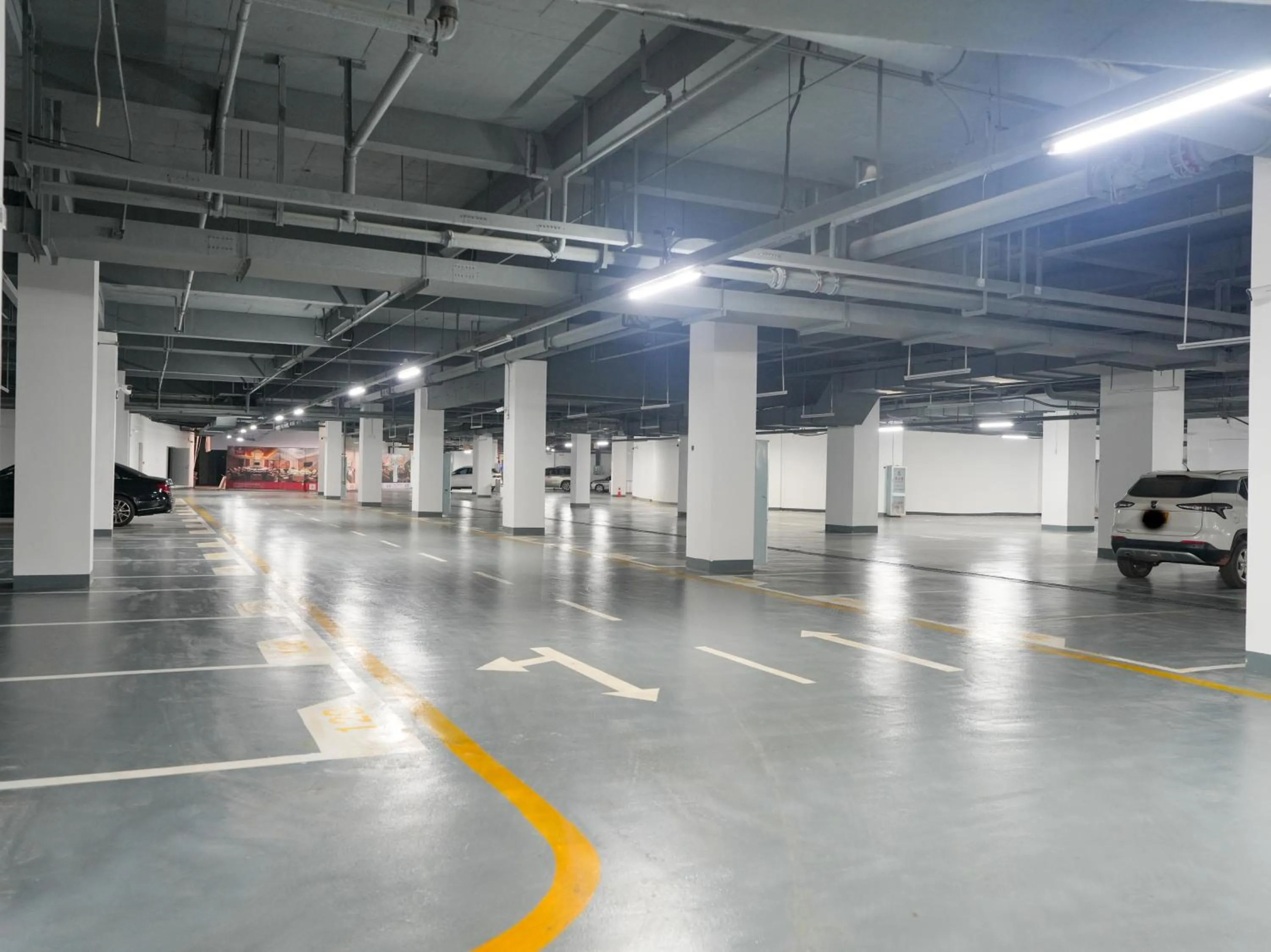 Parking in Latsavong Wanda Vista Vientiane