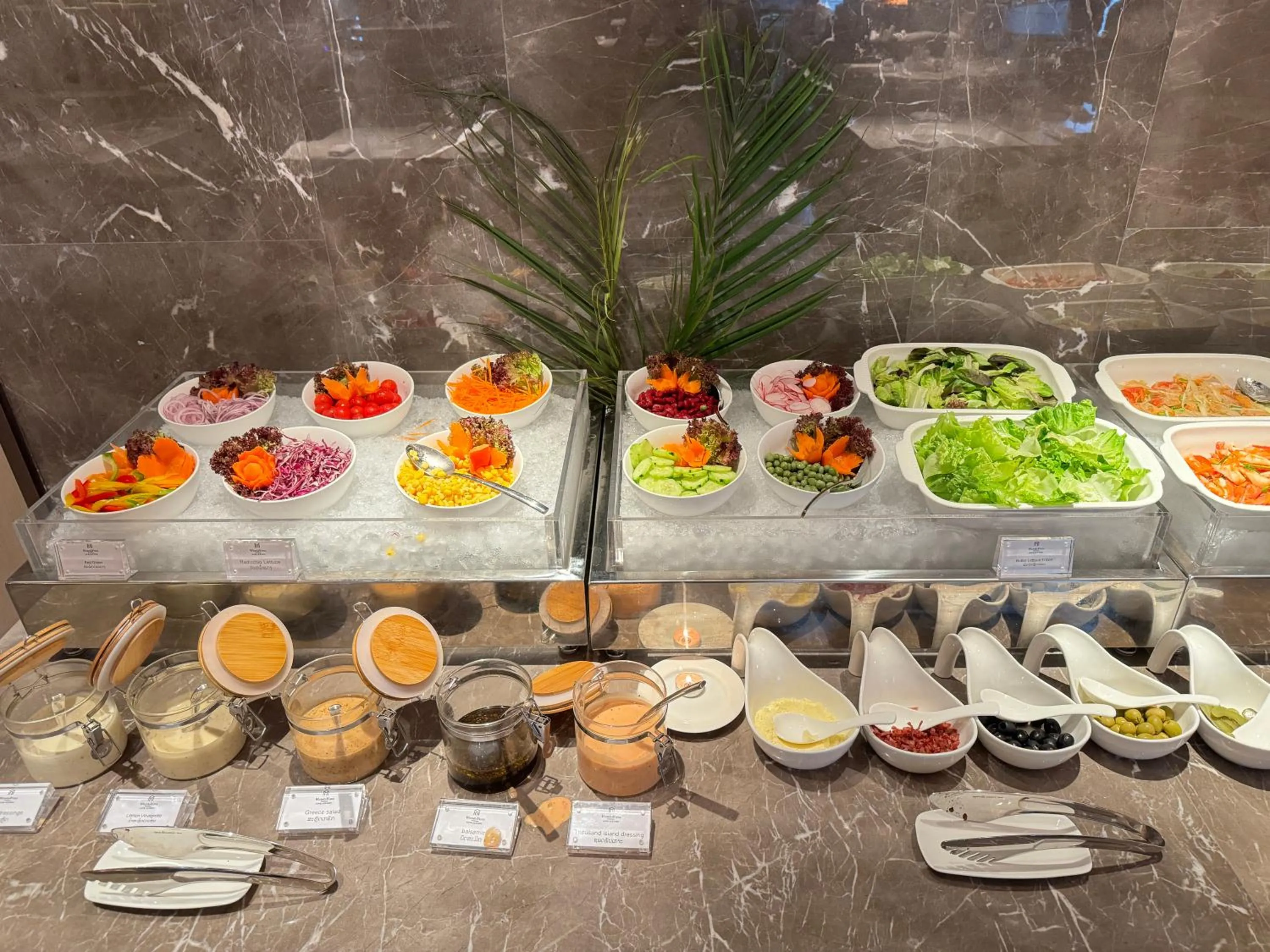 Restaurant/places to eat in Latsavong Wanda Vista Vientiane