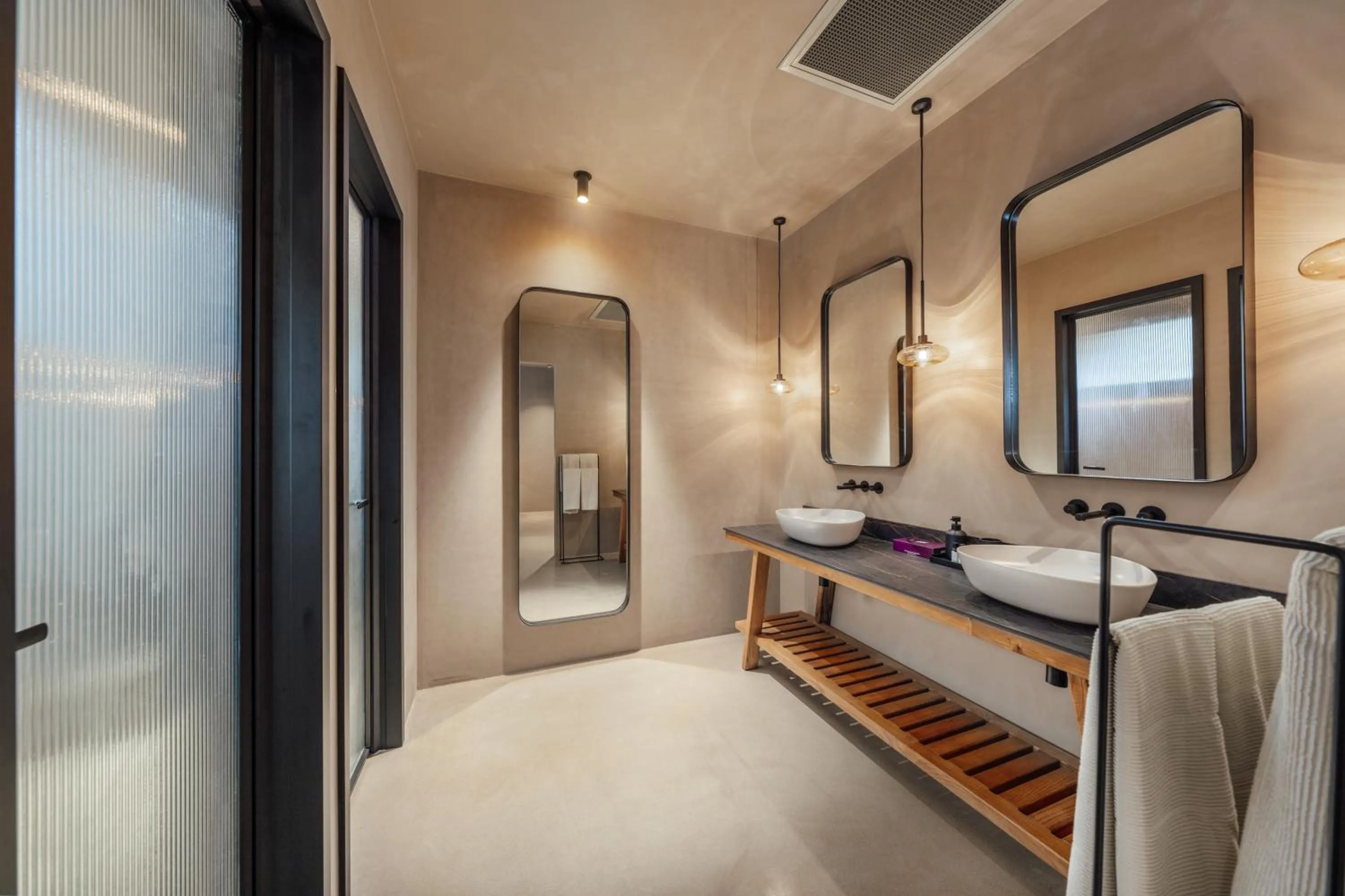 Toilet, Bed in Roome