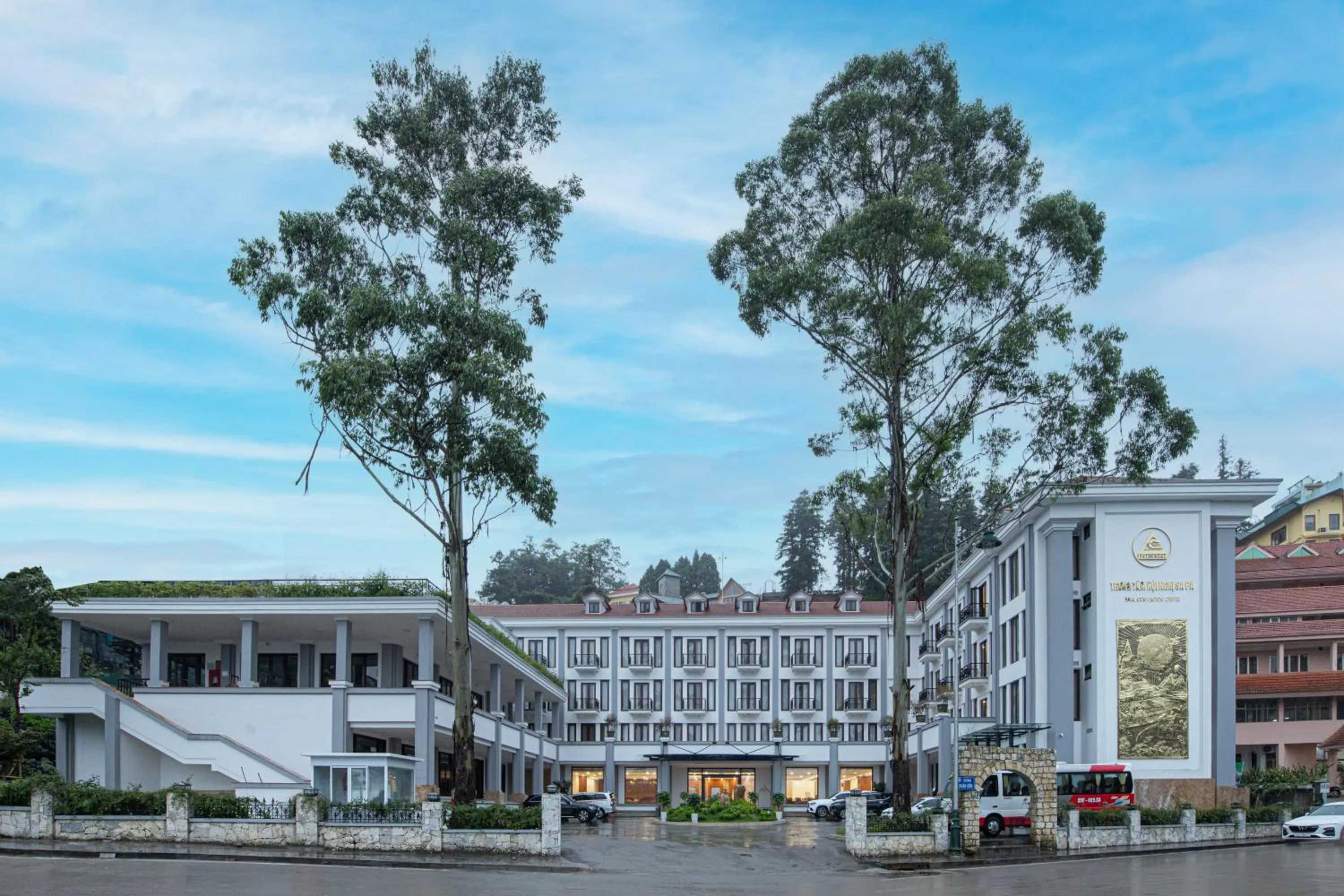 Property building in Sapa Green Forest Hotel & Convention