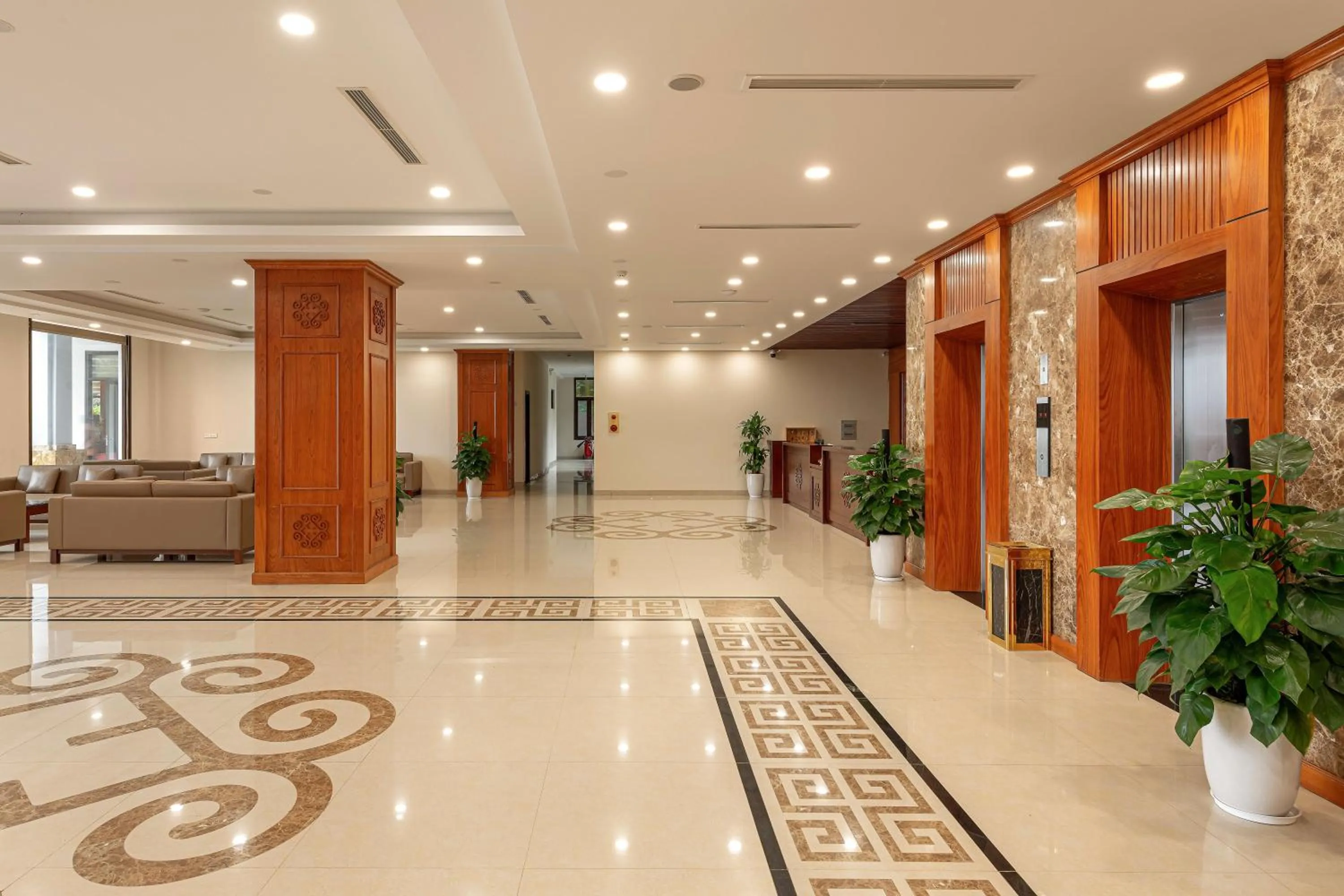Lobby or reception in Sapa Green Forest Hotel & Convention