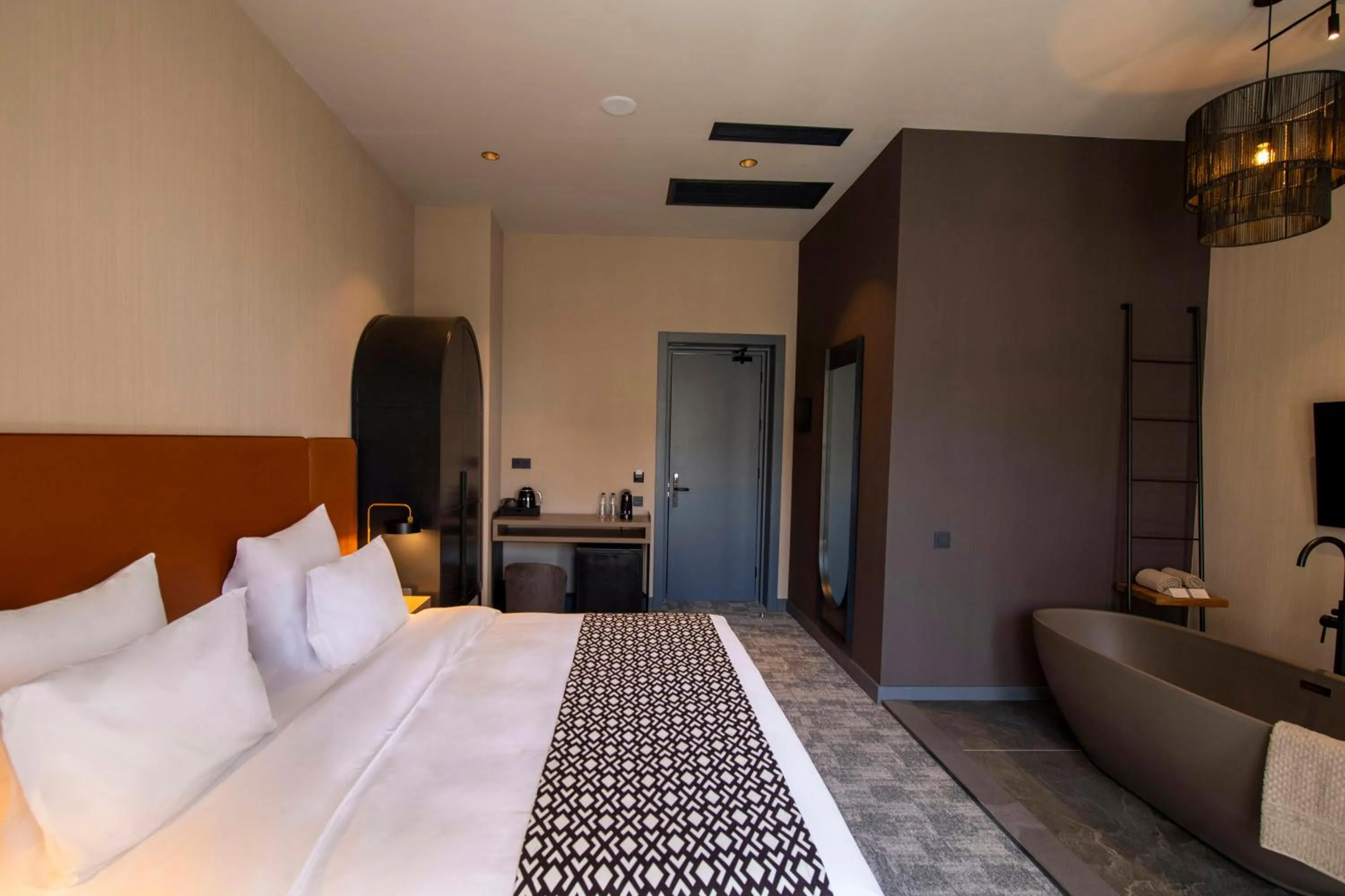 Photo of the whole room, Bed in Qarvasla Hotel