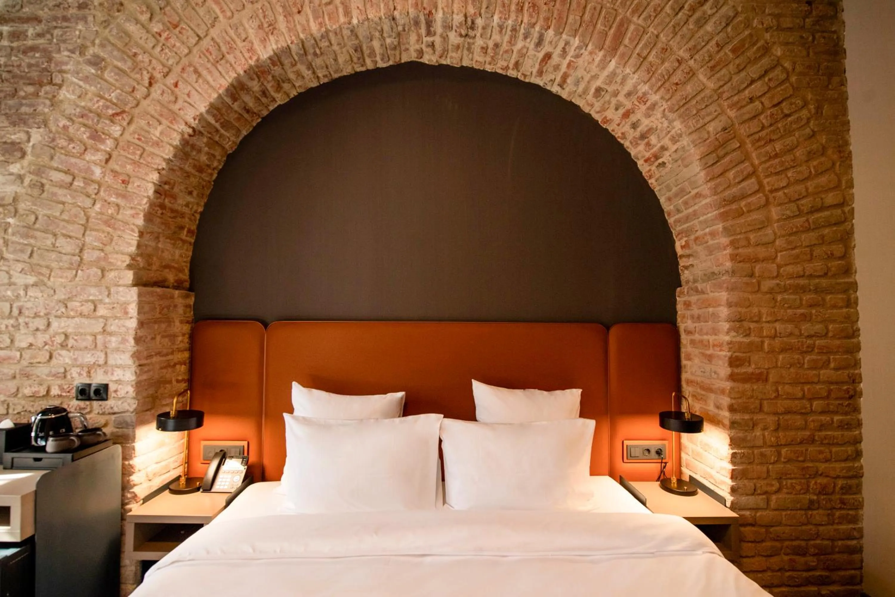 Photo of the whole room, Bed in Qarvasla Hotel