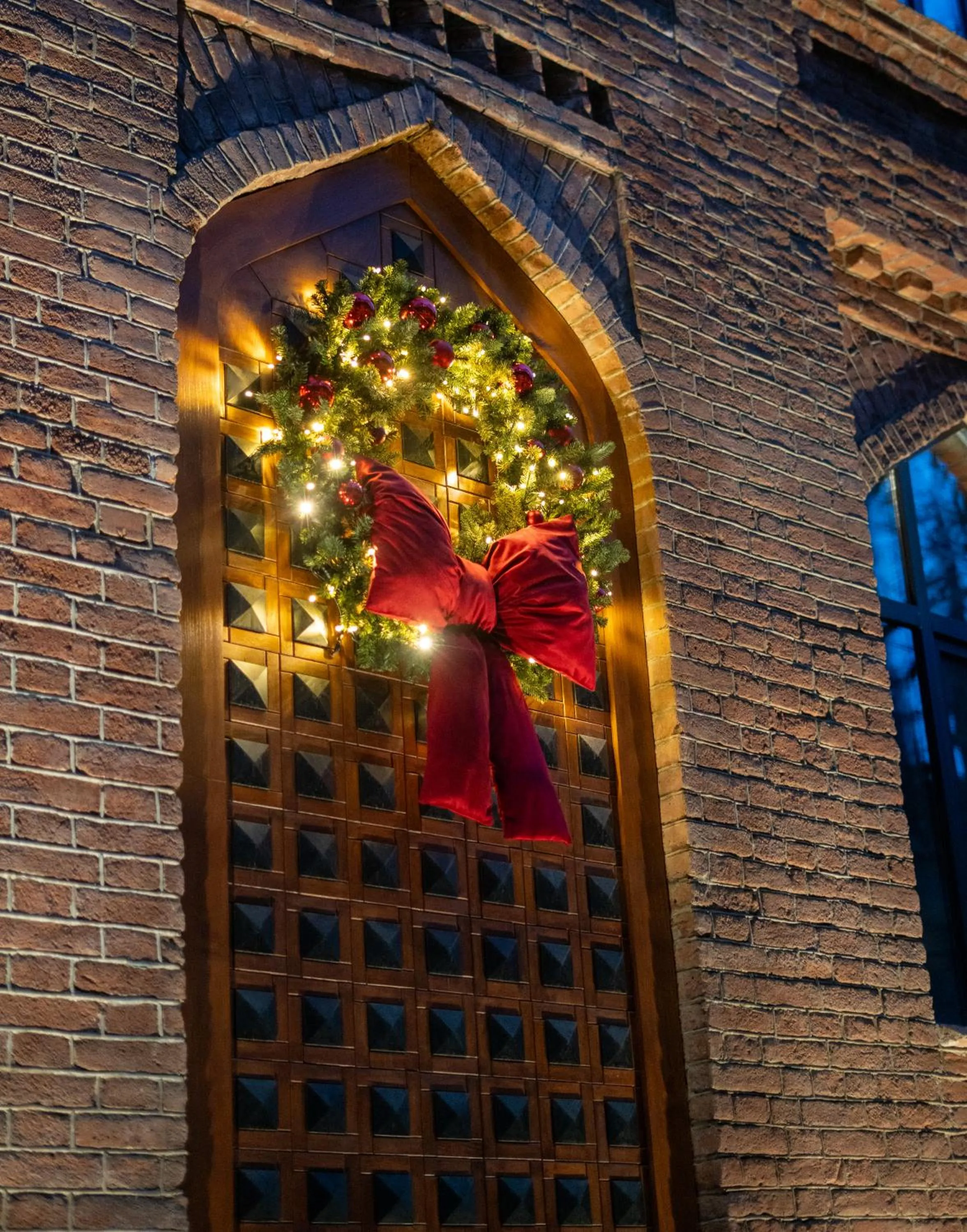 Property building in Qarvasla Hotel