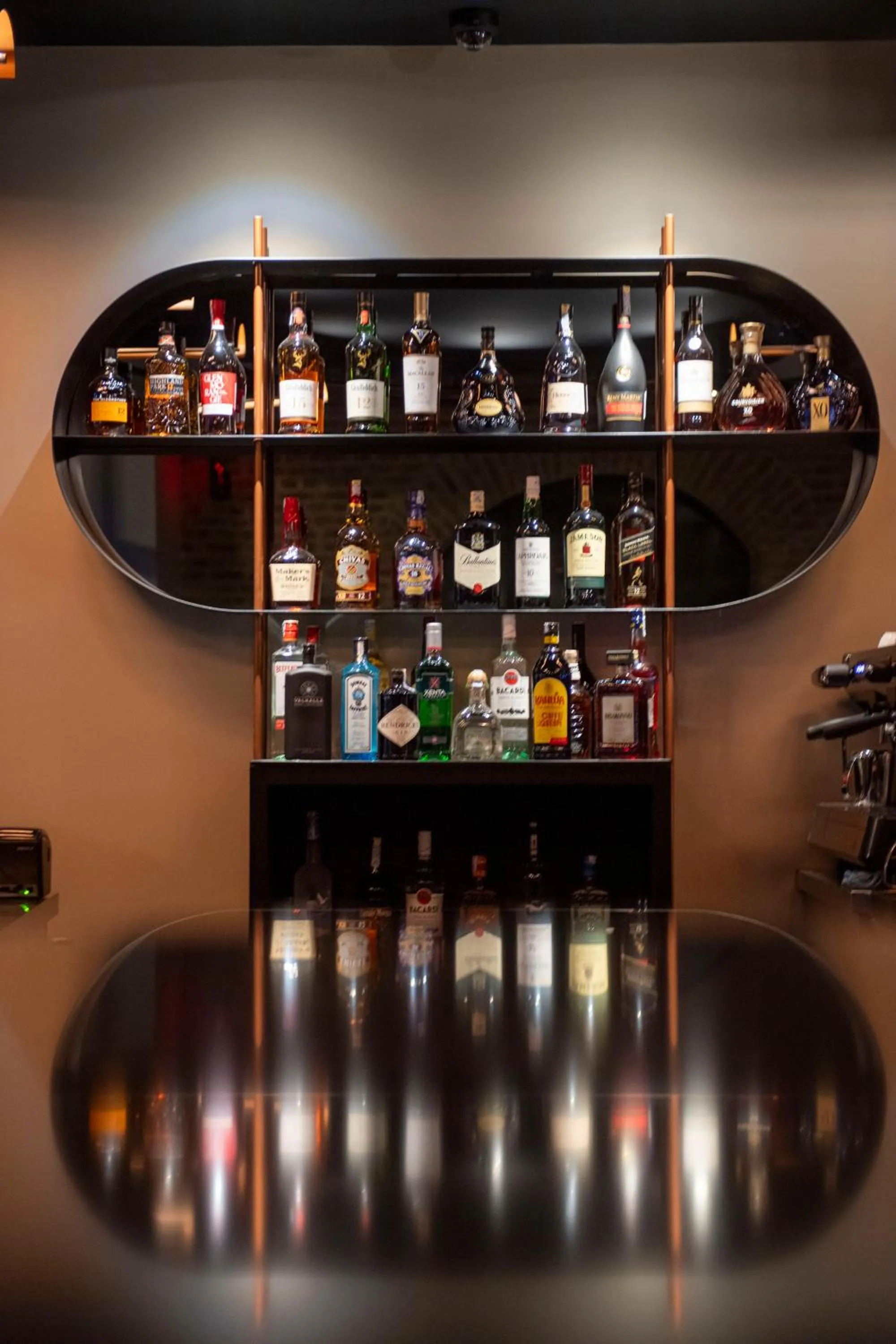 Lounge or bar in Qarvasla Hotel