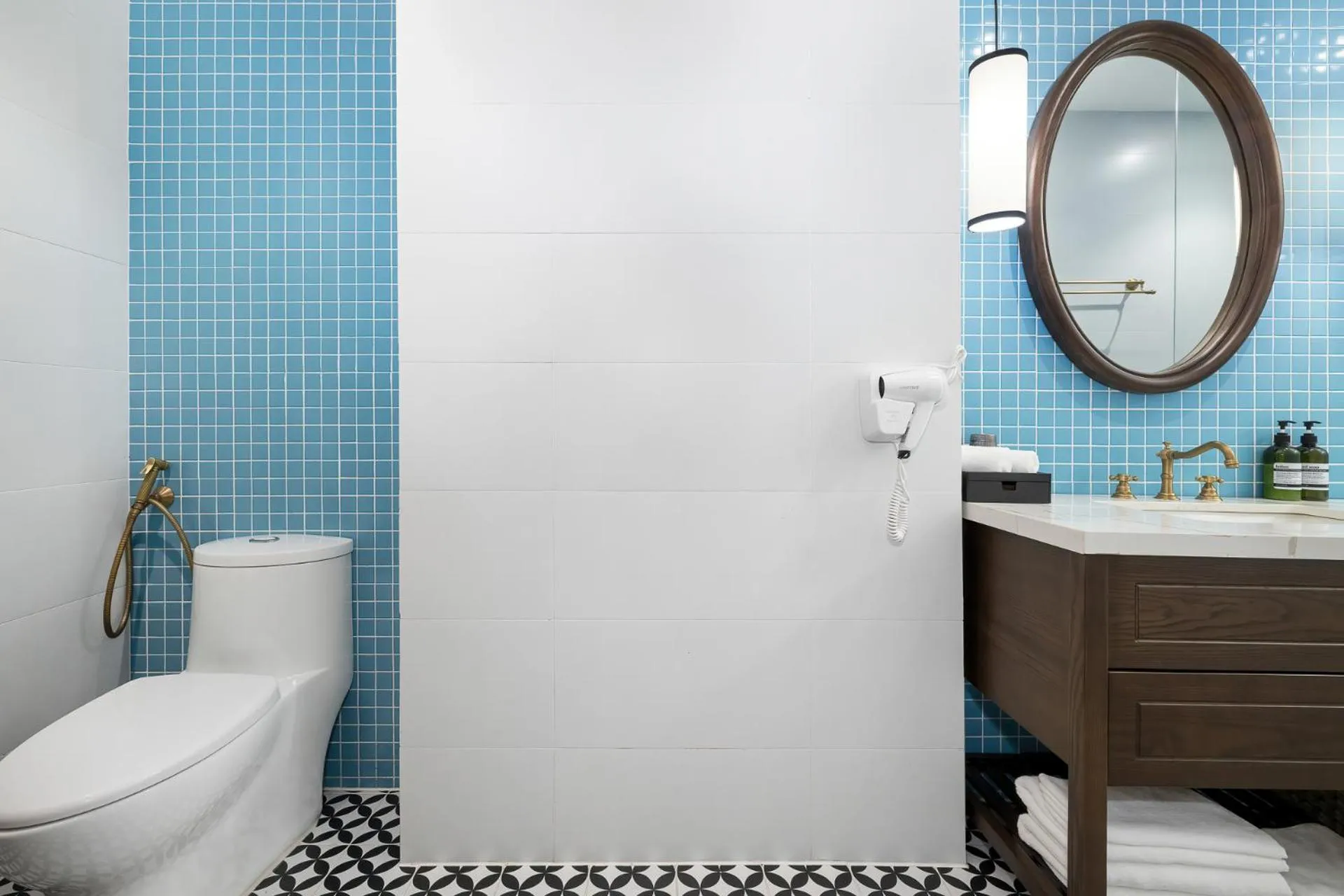 Shower in Paul Chabot Hotel