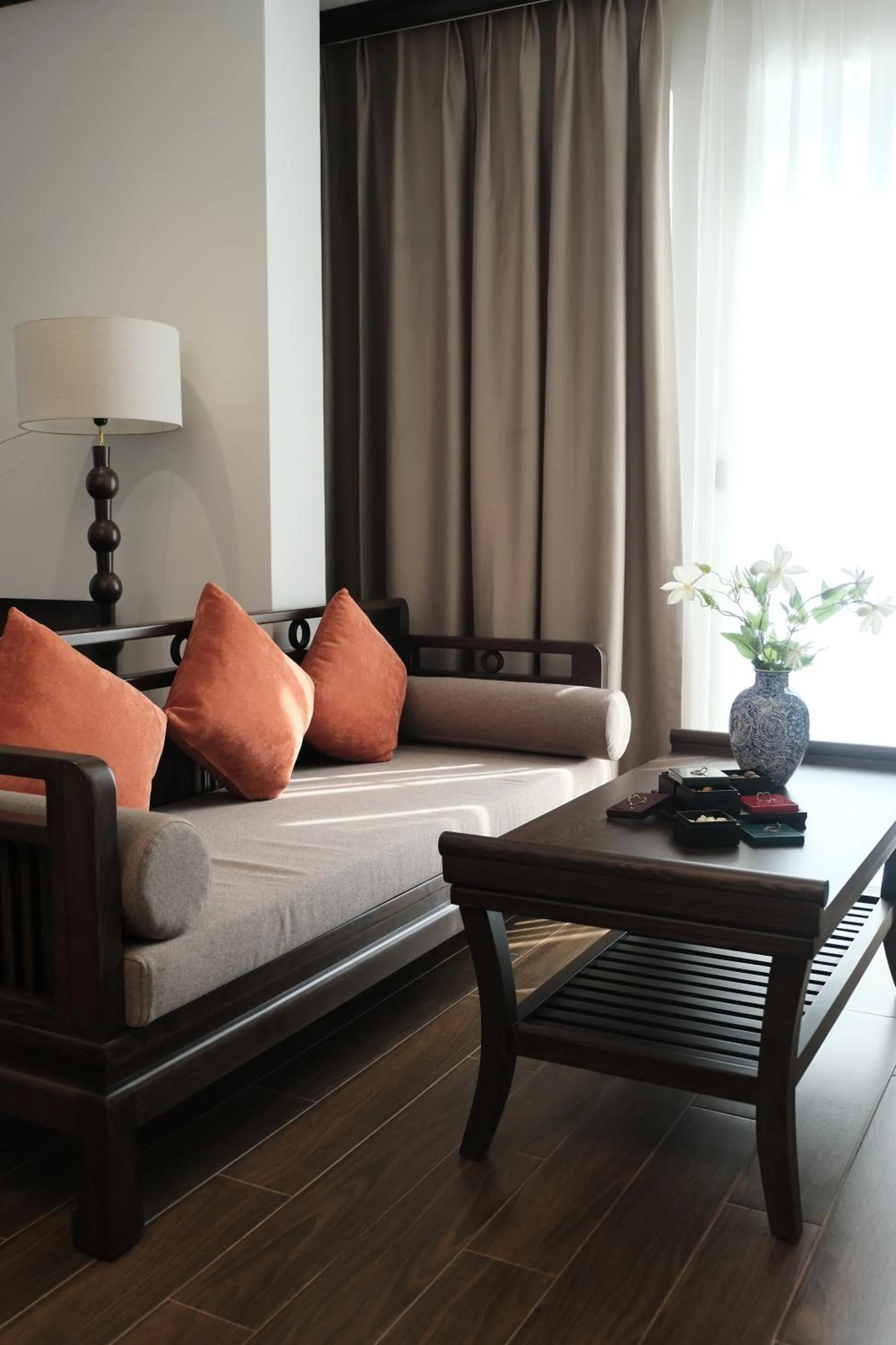 Living room in Paul Chabot Hotel