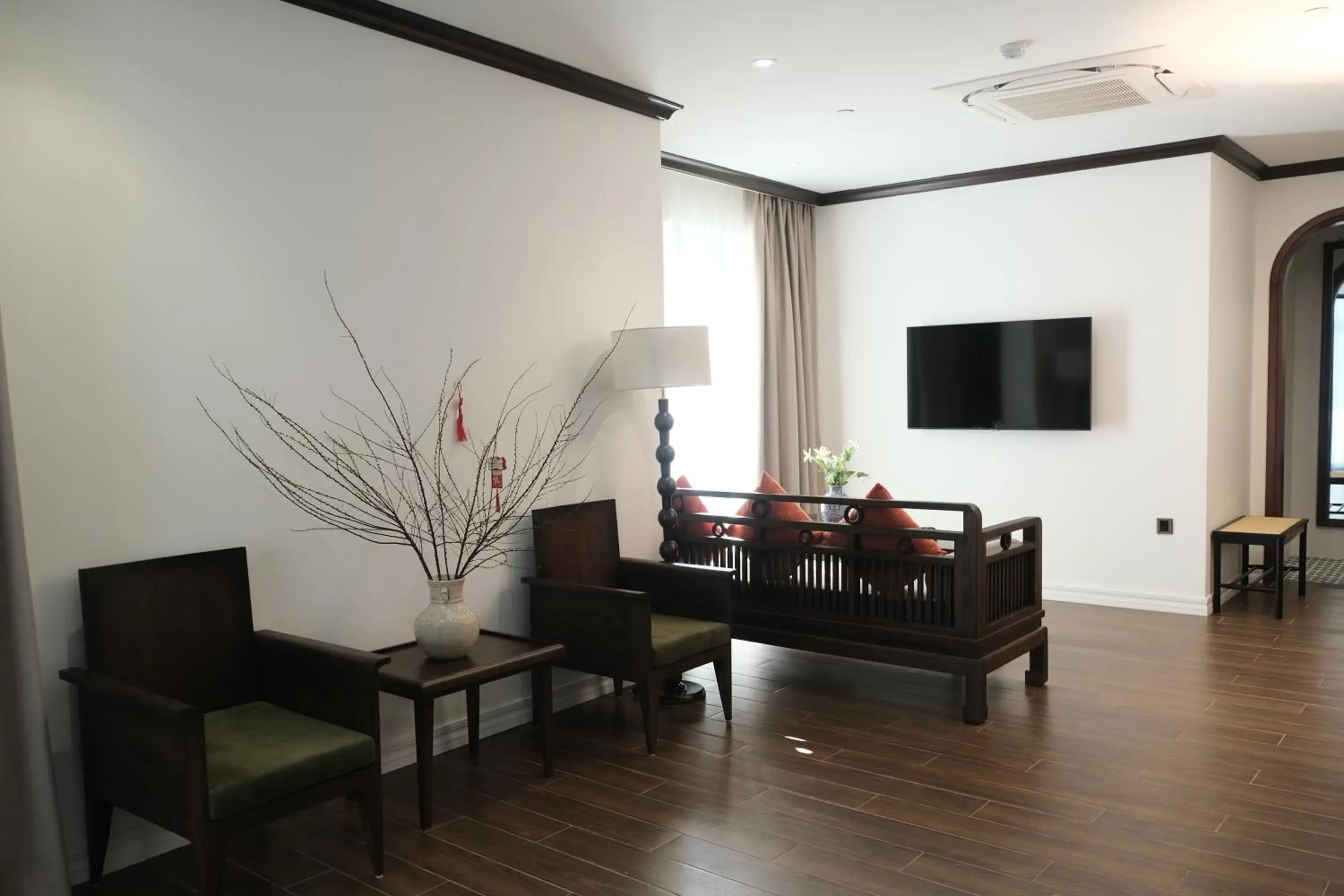 Superior King Suite in Paul Chabot Hotel Superior King Suite in Paul Chabot Hotel