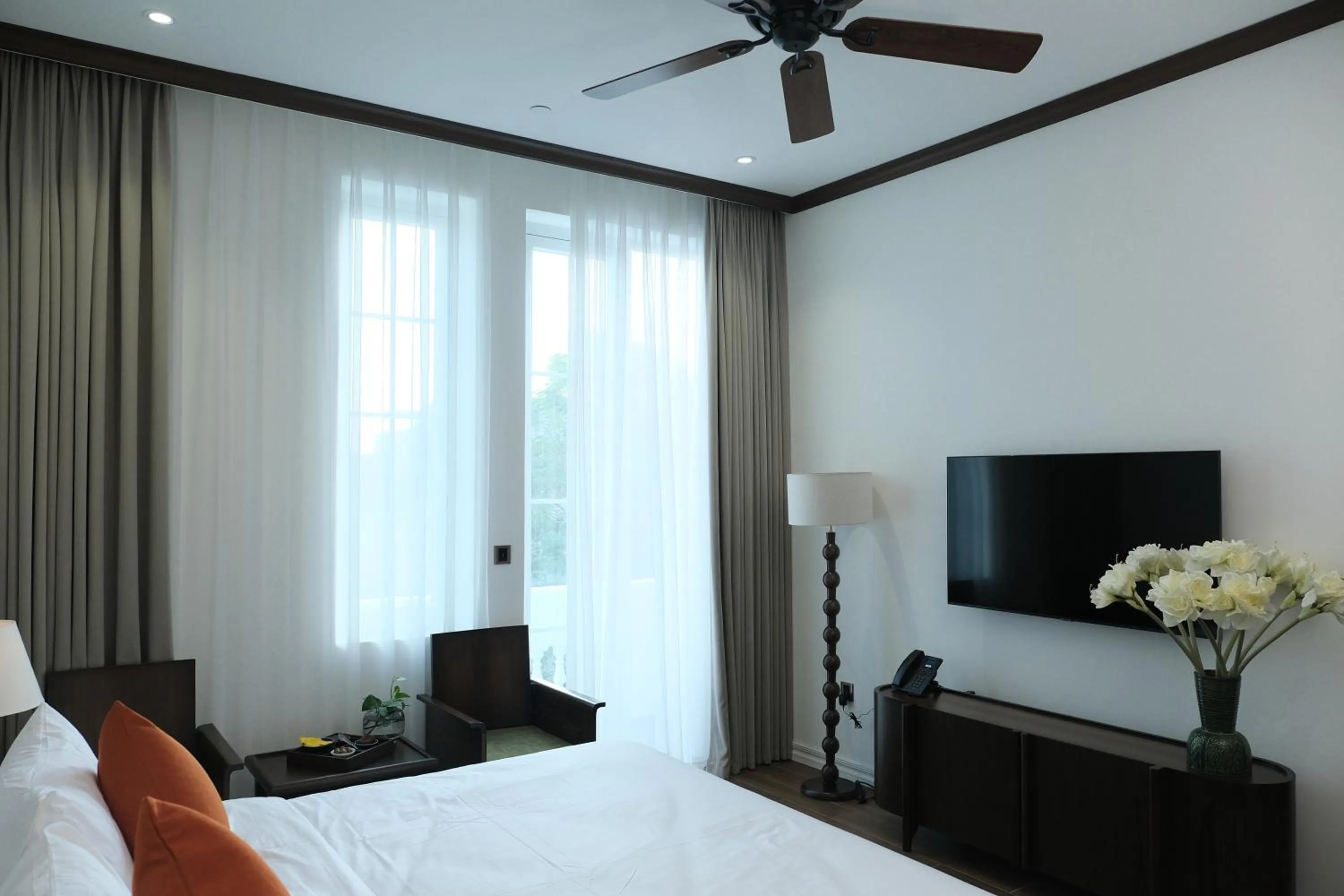 Bed in Paul Chabot Hotel