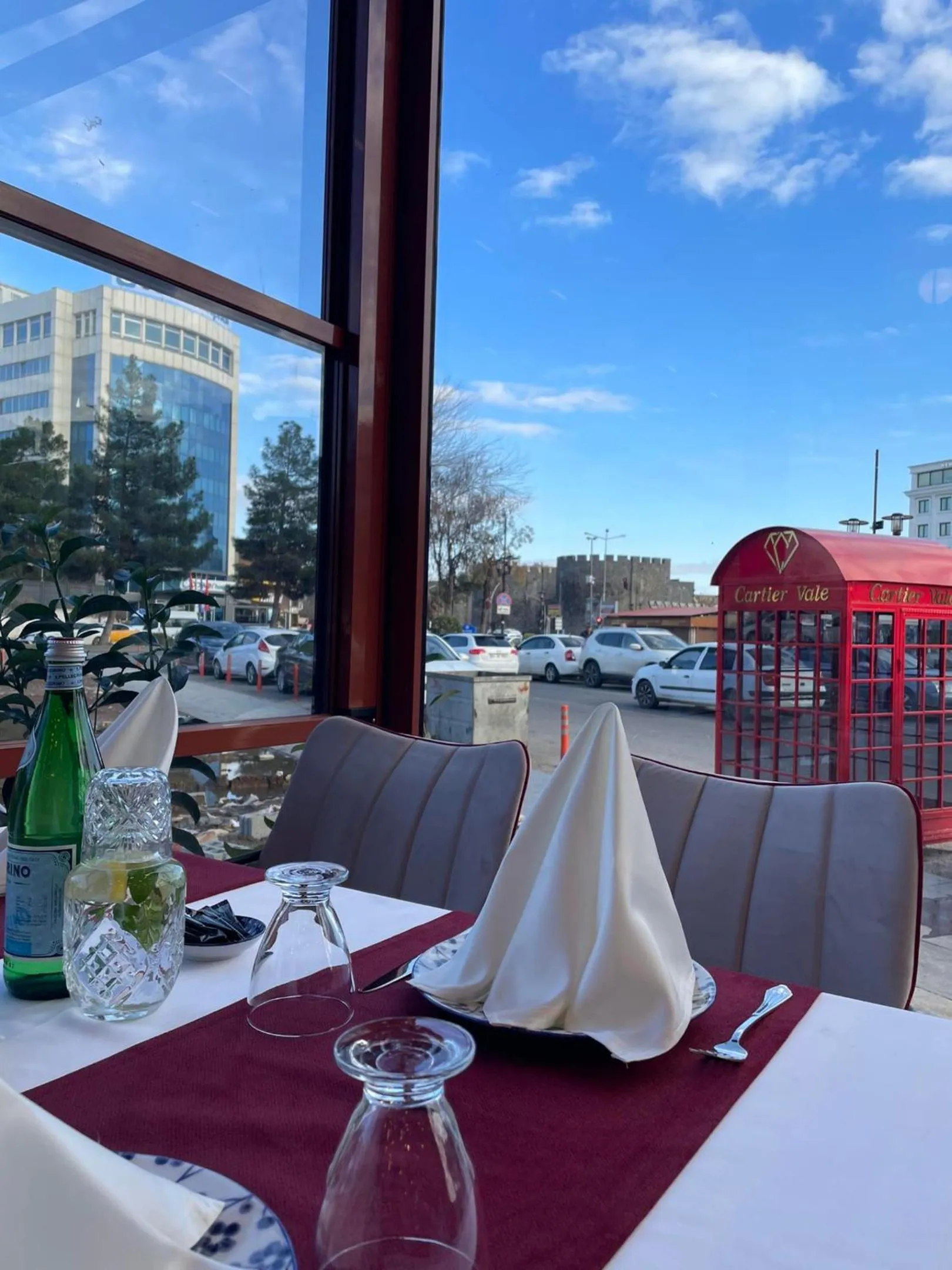 Restaurant/places to eat in CARTİER LUXURY OTEL