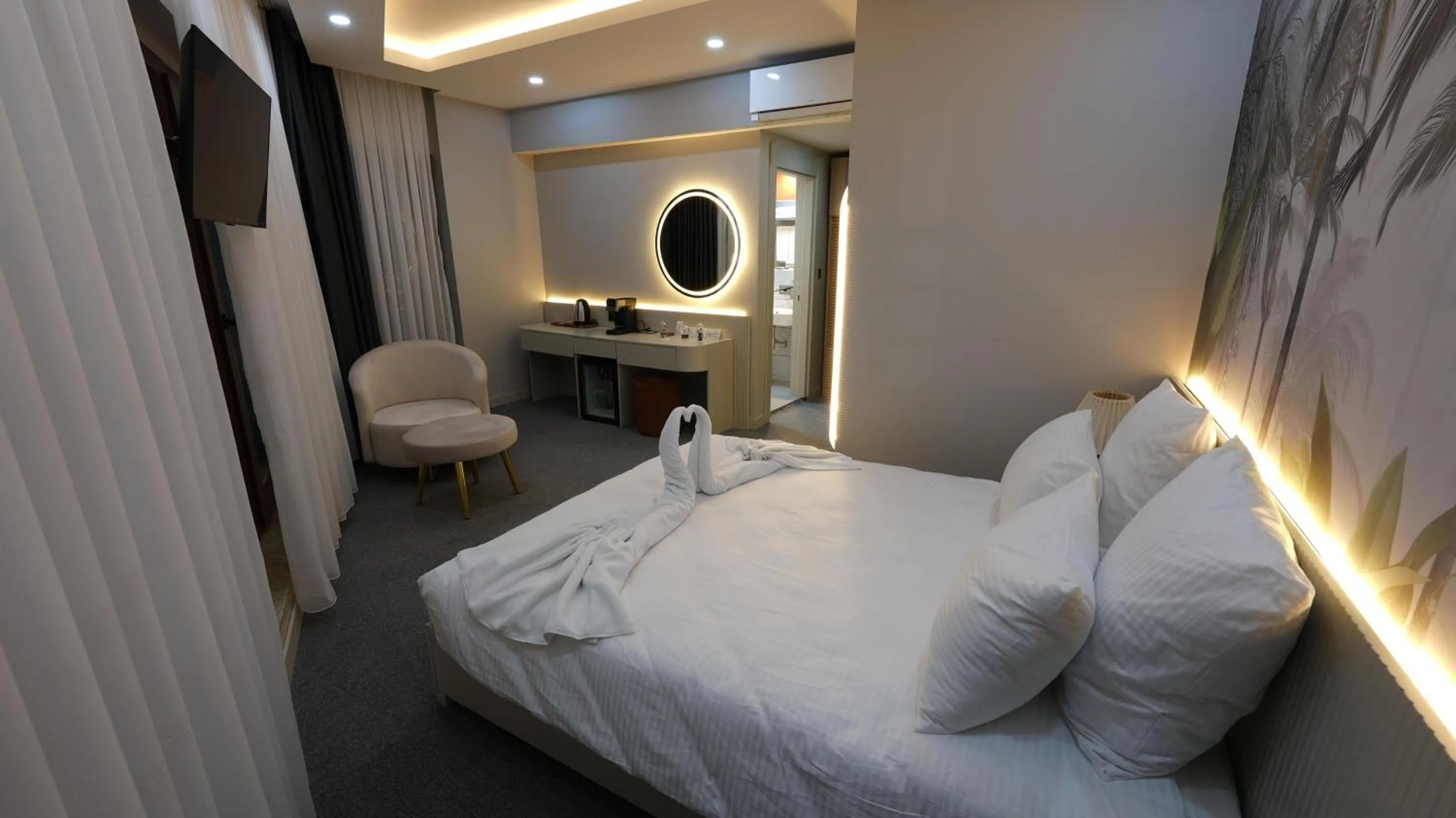 Photo of the whole room in CARTİER LUXURY OTEL