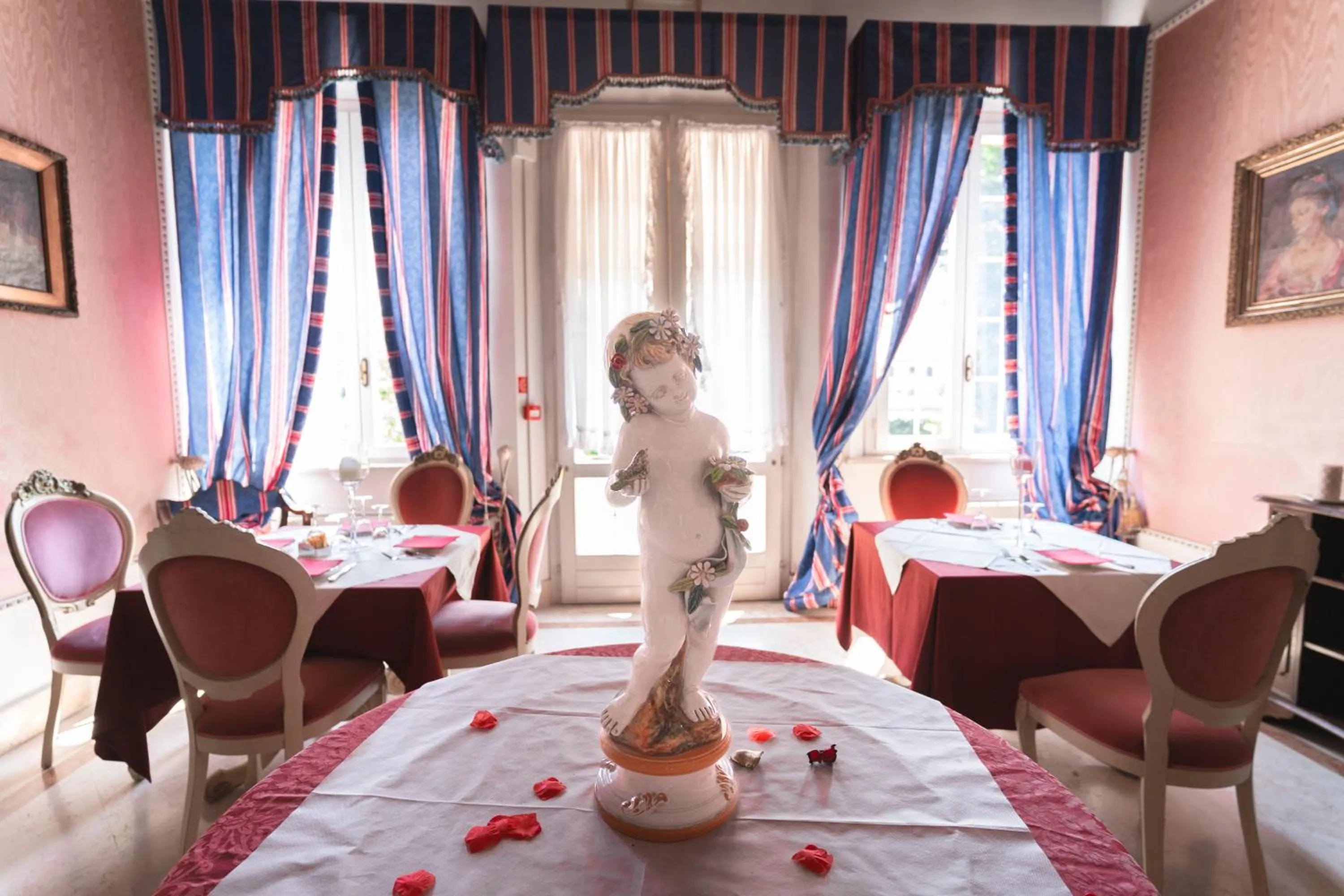 Decorative detail in Hotel & SPA Duchessa Isabella Collection by GSA Hotels