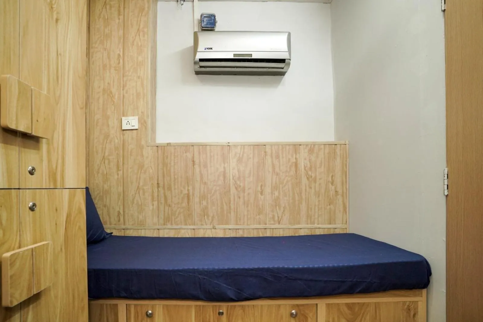 Bed in ZEST STAYS 1054-ANDHERI WEST