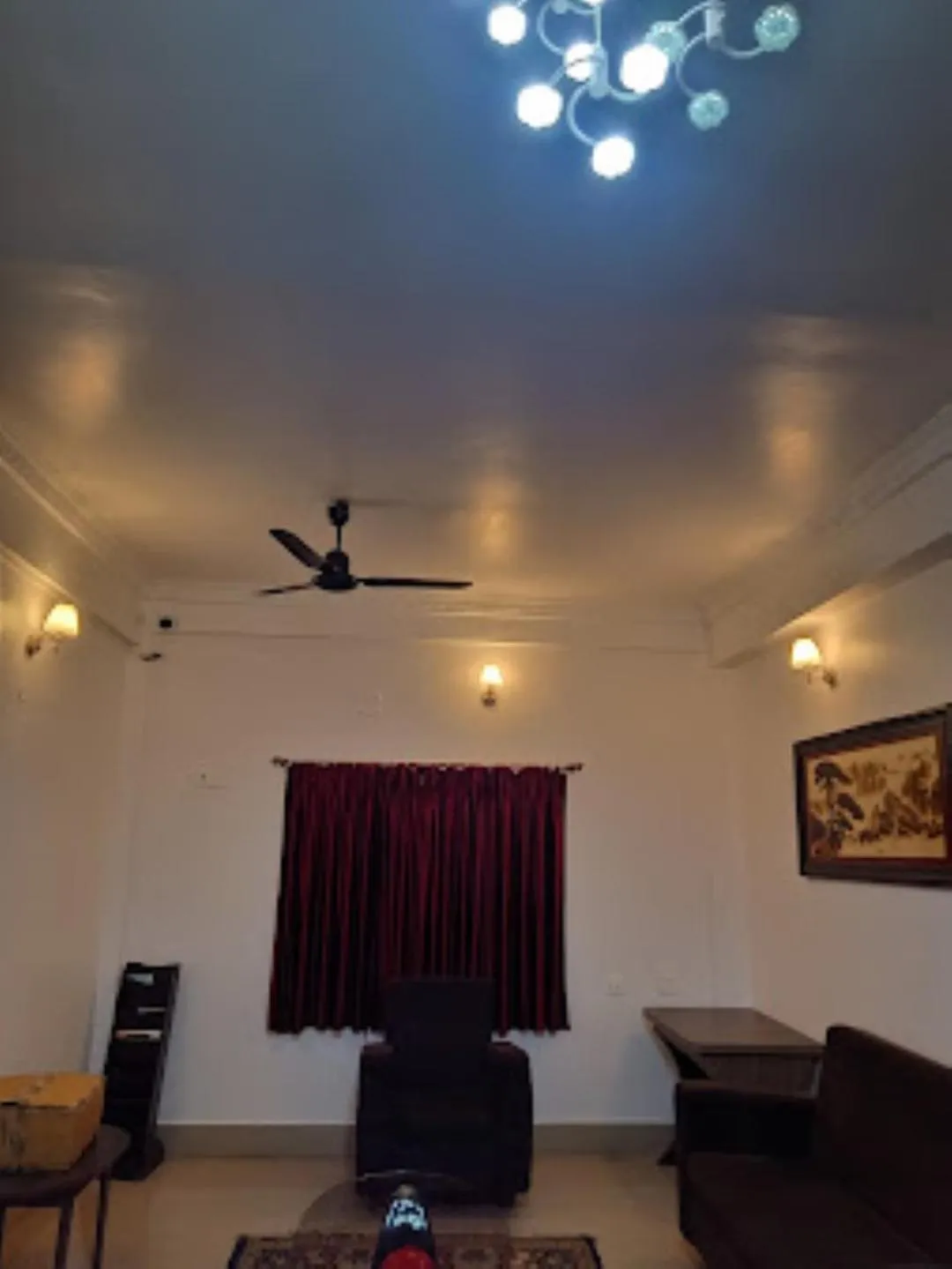 Seating area in The Shelter Hotel - Port Blair