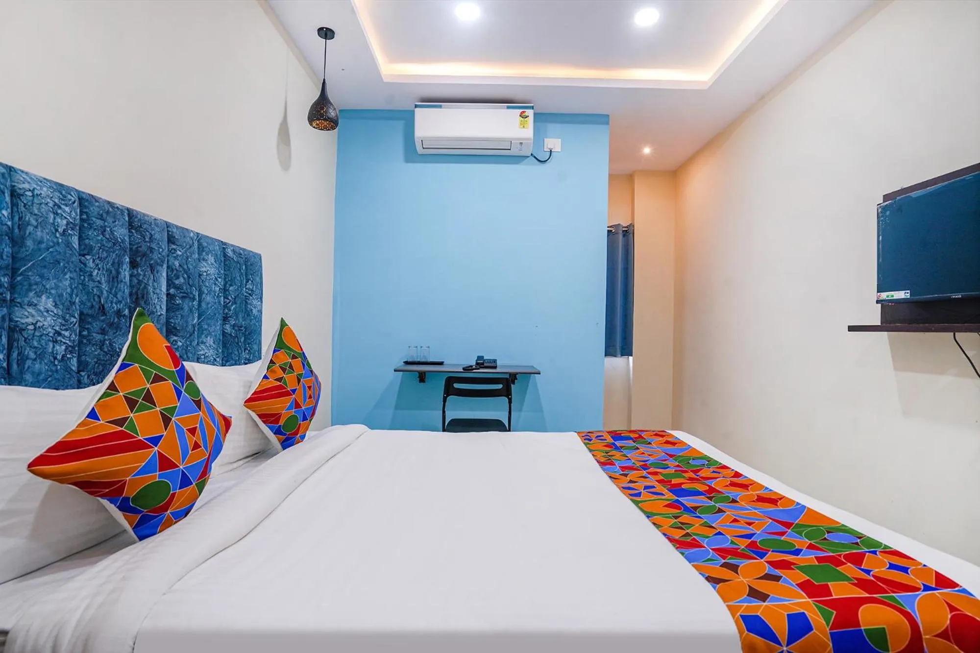 Bed in FabHotel Grand Broholic - Nr Hitech City